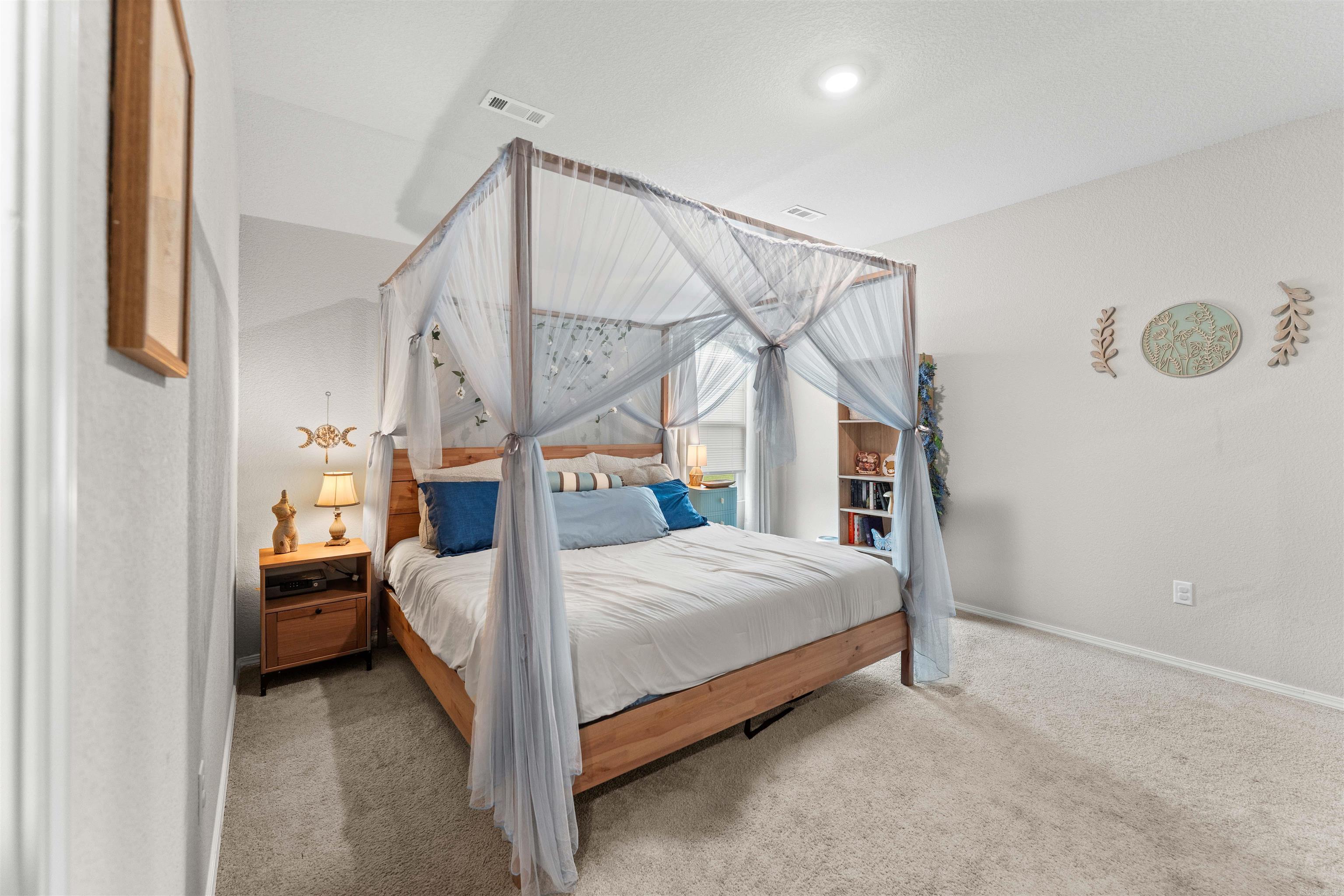 10 Farmhouse Circle Property Photo 17