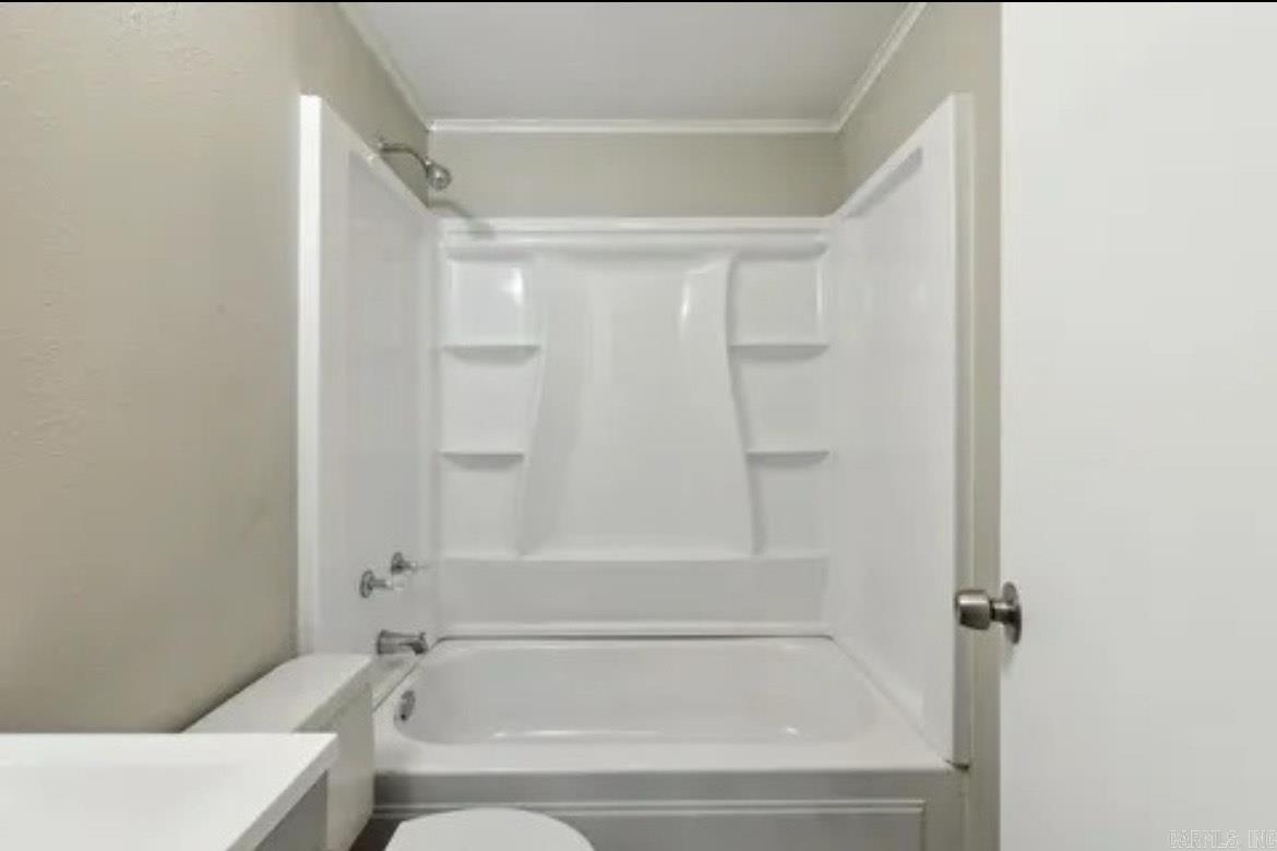 1406 Vine Street Property Photo 8