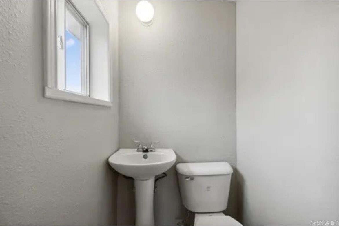 1406 Vine Street Property Photo 12