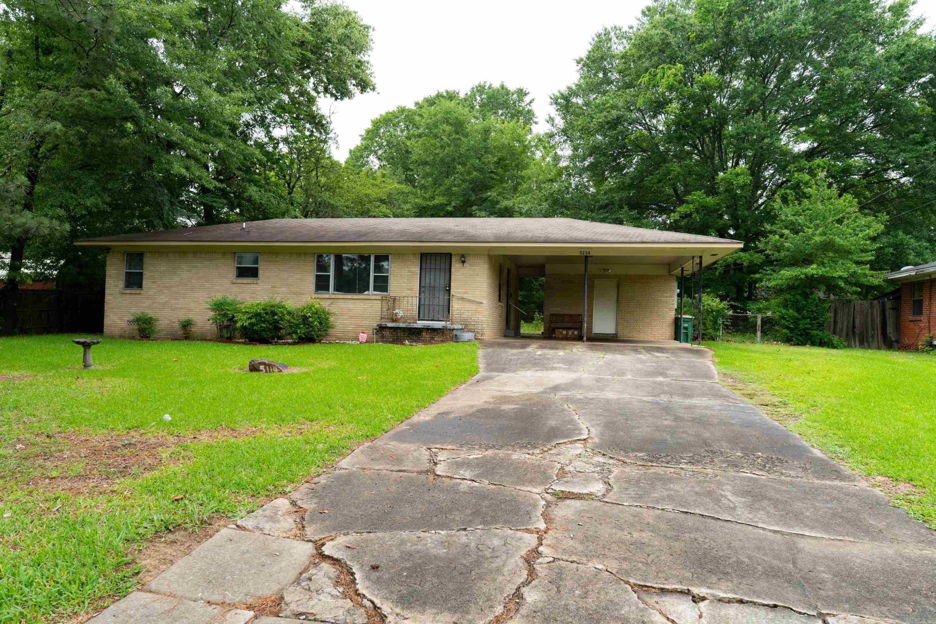 5114 Loetscher Lane Property Photo 3