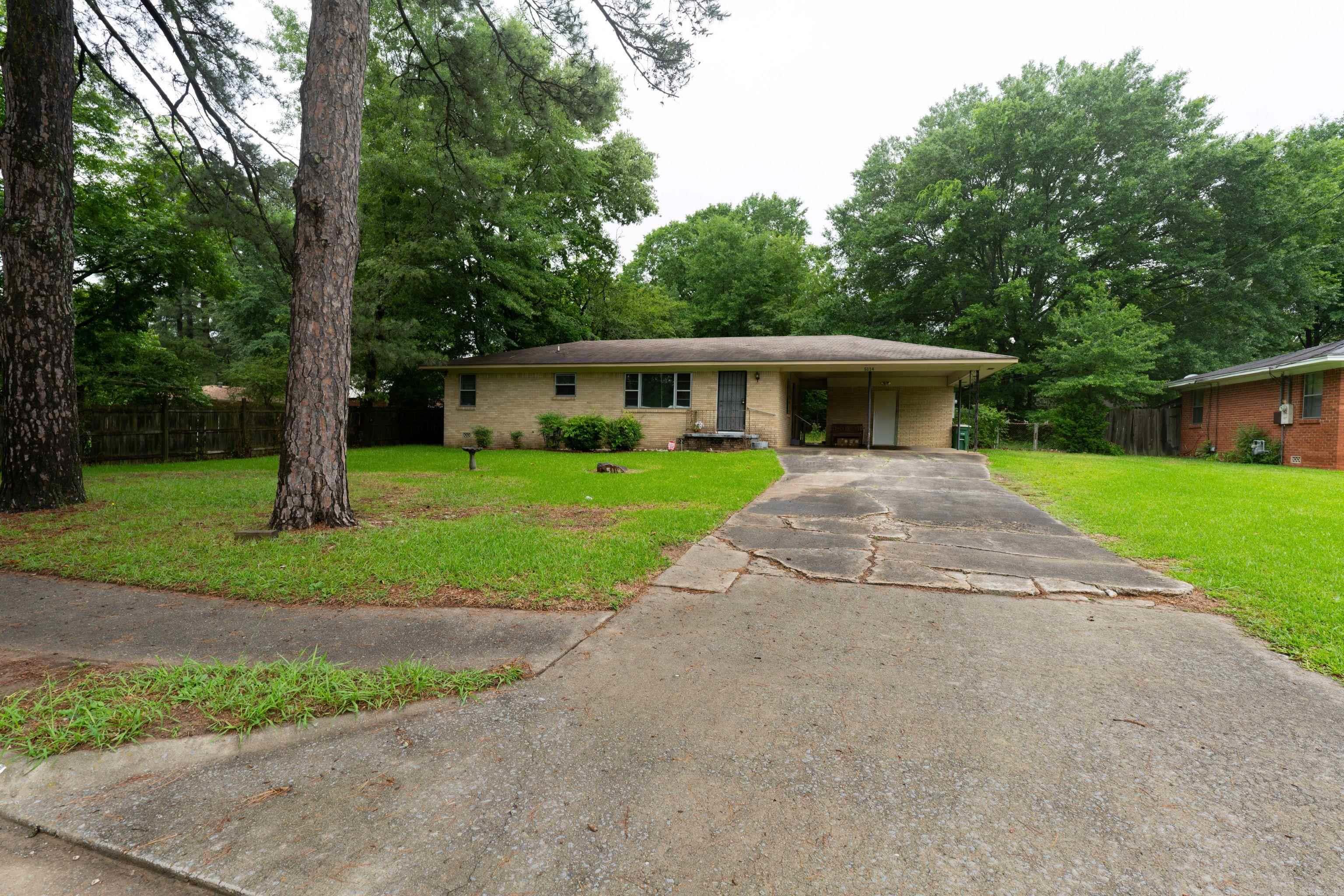 5114 Loetscher Lane Property Photo 4