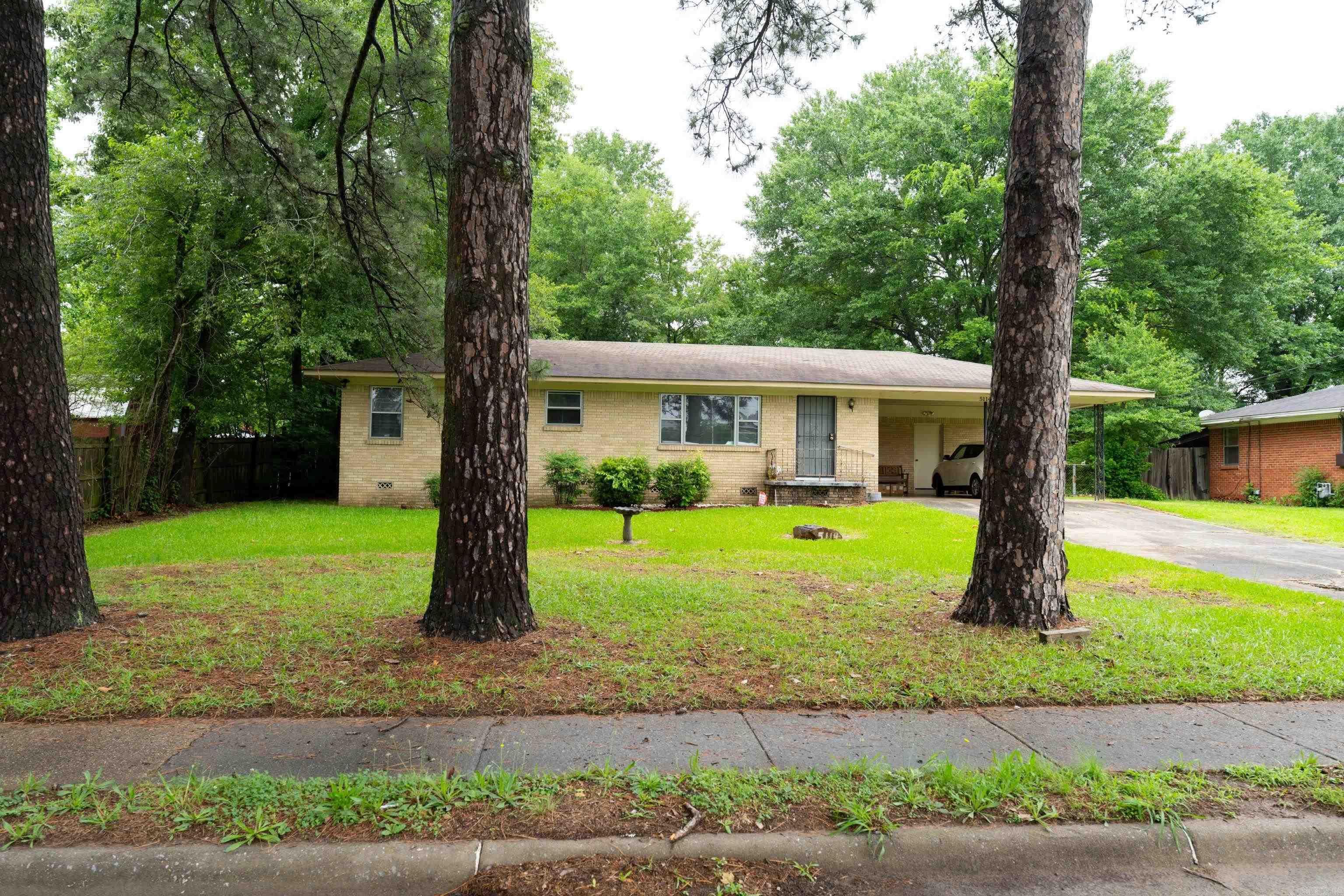 5114 Loetscher Lane Property Photo 6
