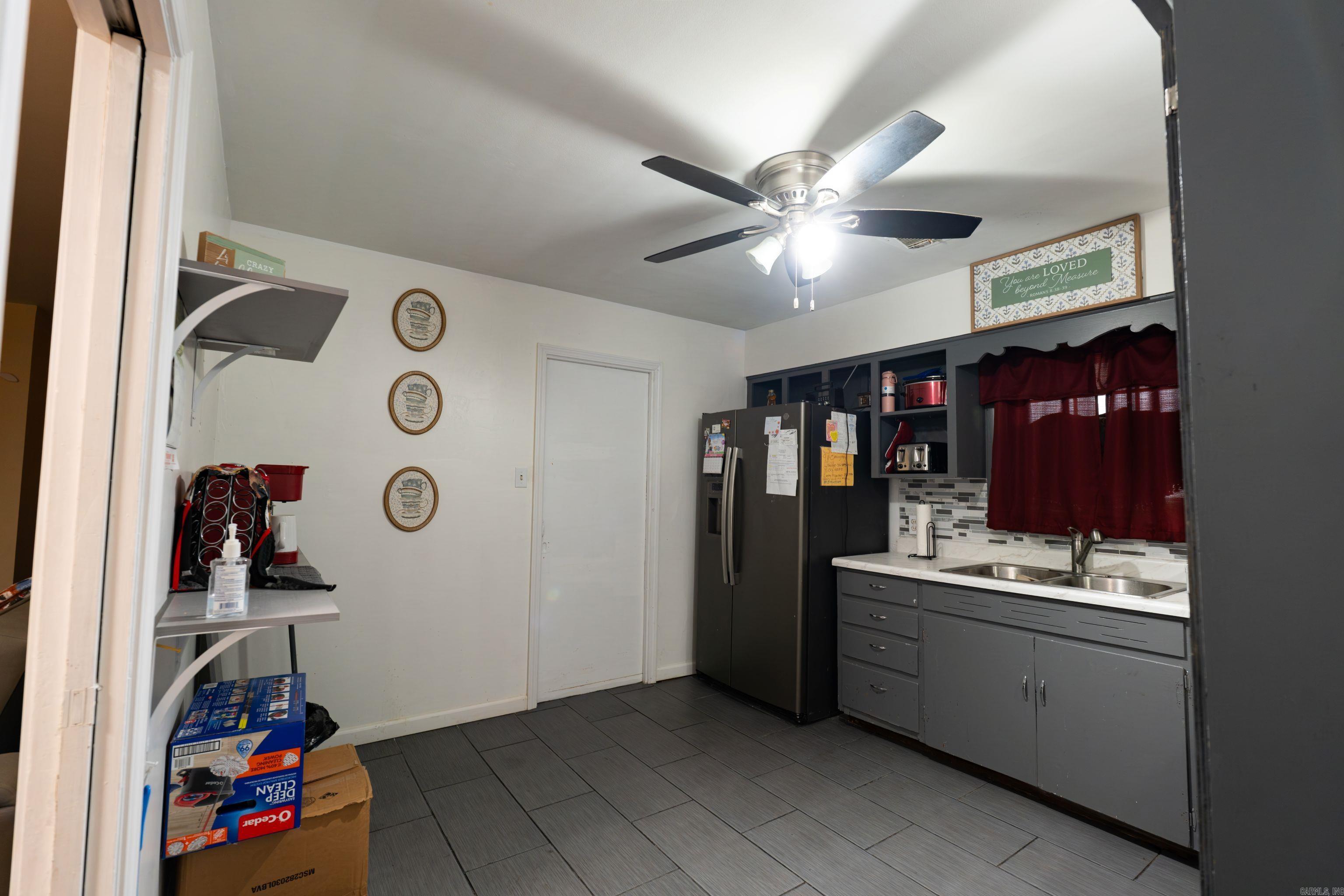 5114 Loetscher Lane Property Photo 11