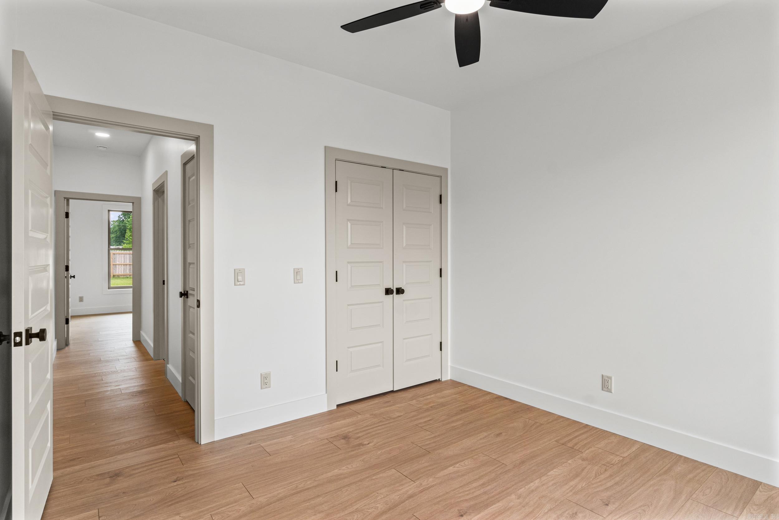 1023 E Languille Avenue Property Photo 18