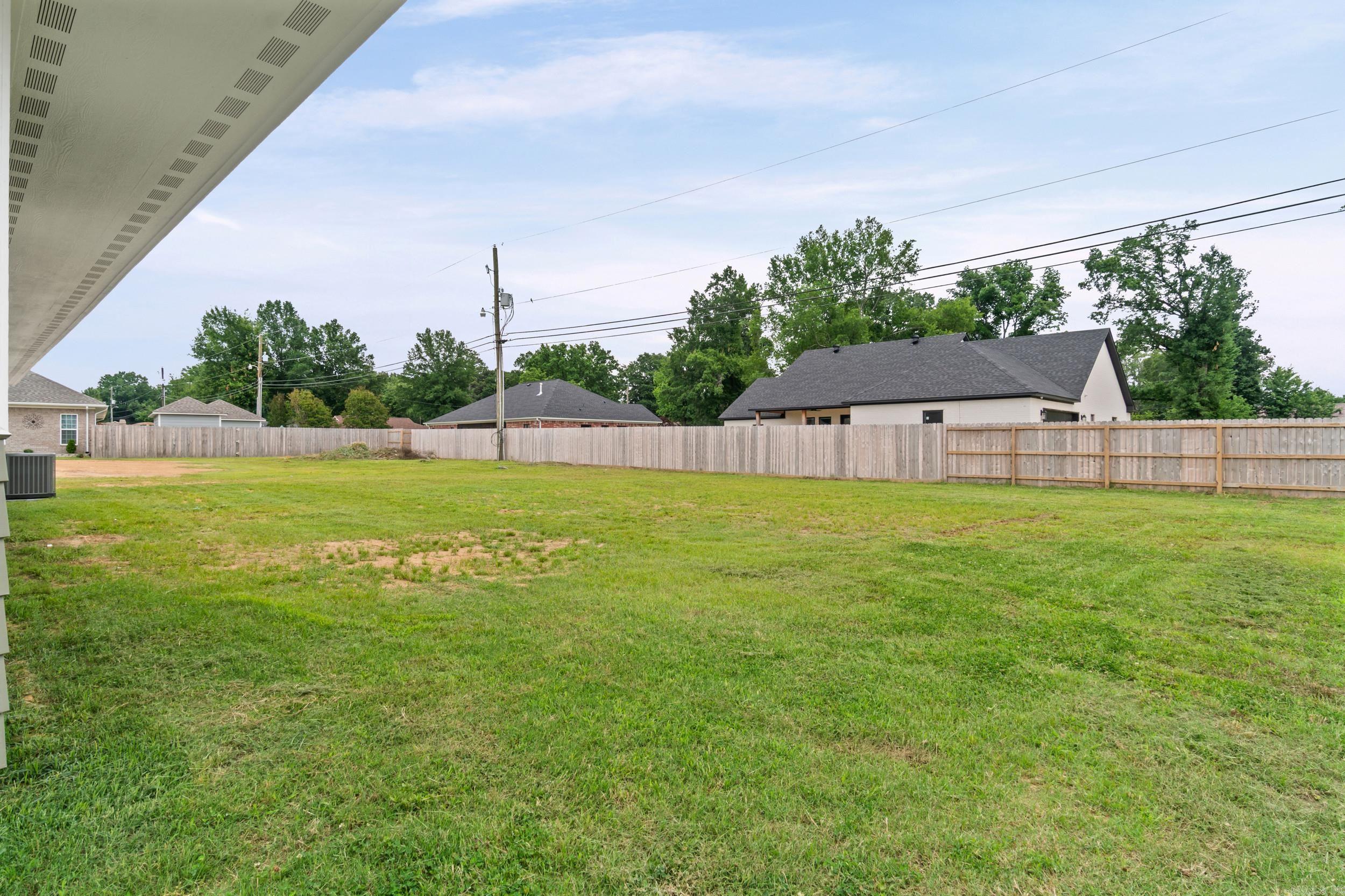 1023 E Languille Avenue Property Photo 24