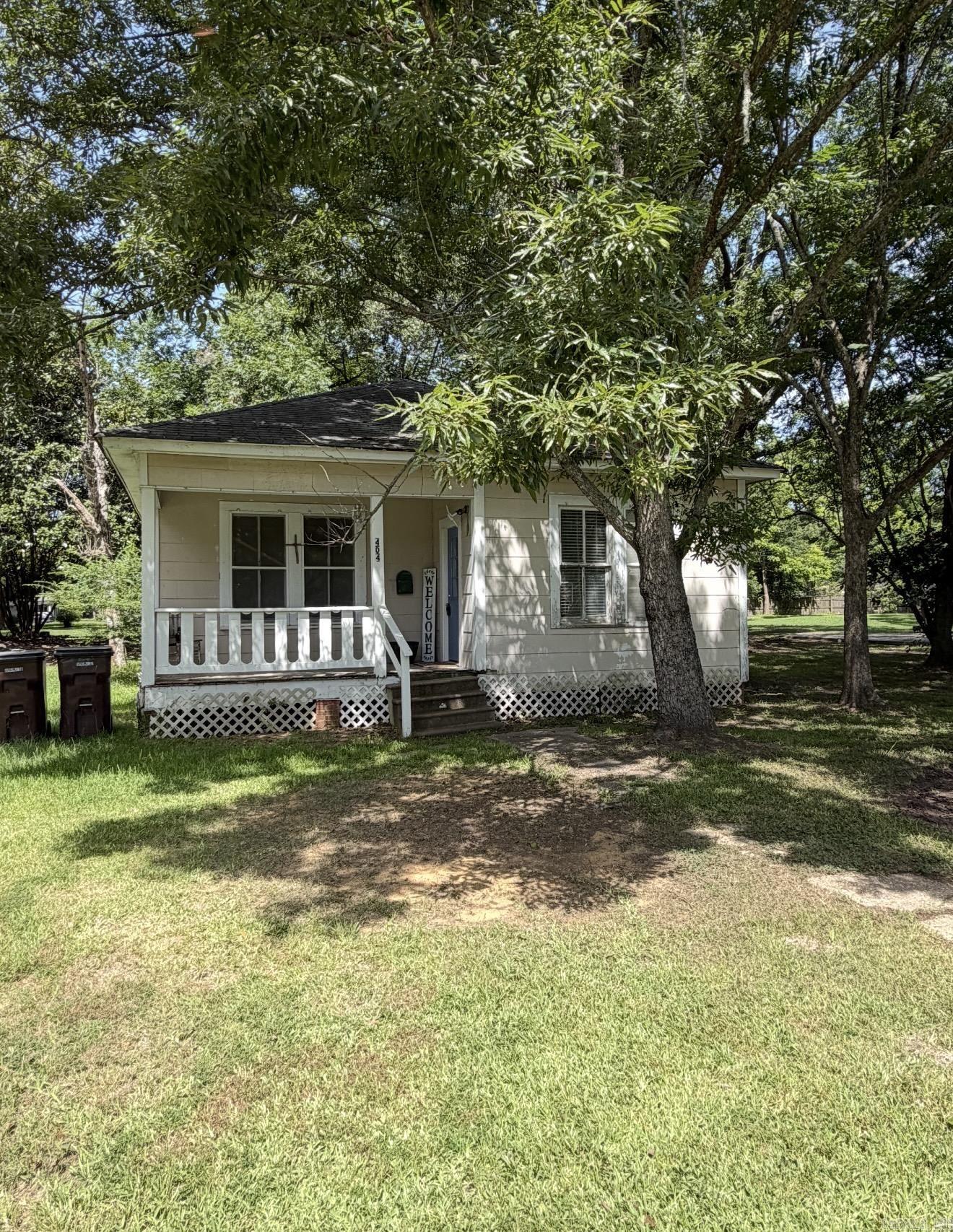404 Cedar Street Property Photo 1