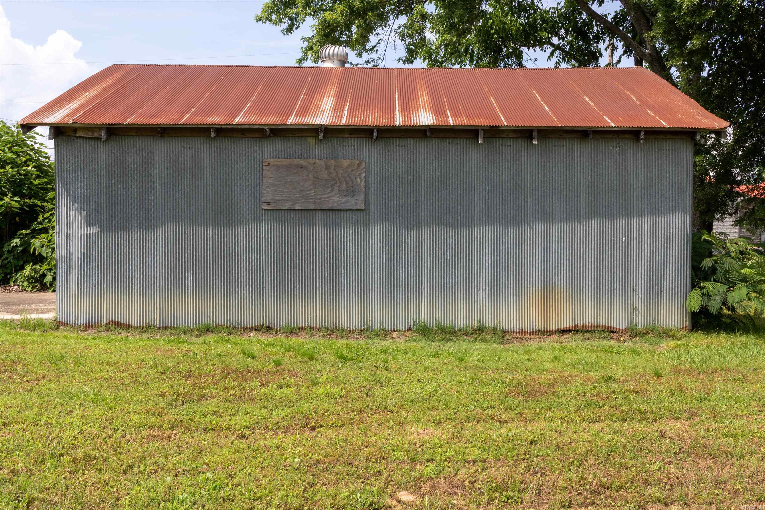 54 N Broadview Street Property Photo 4