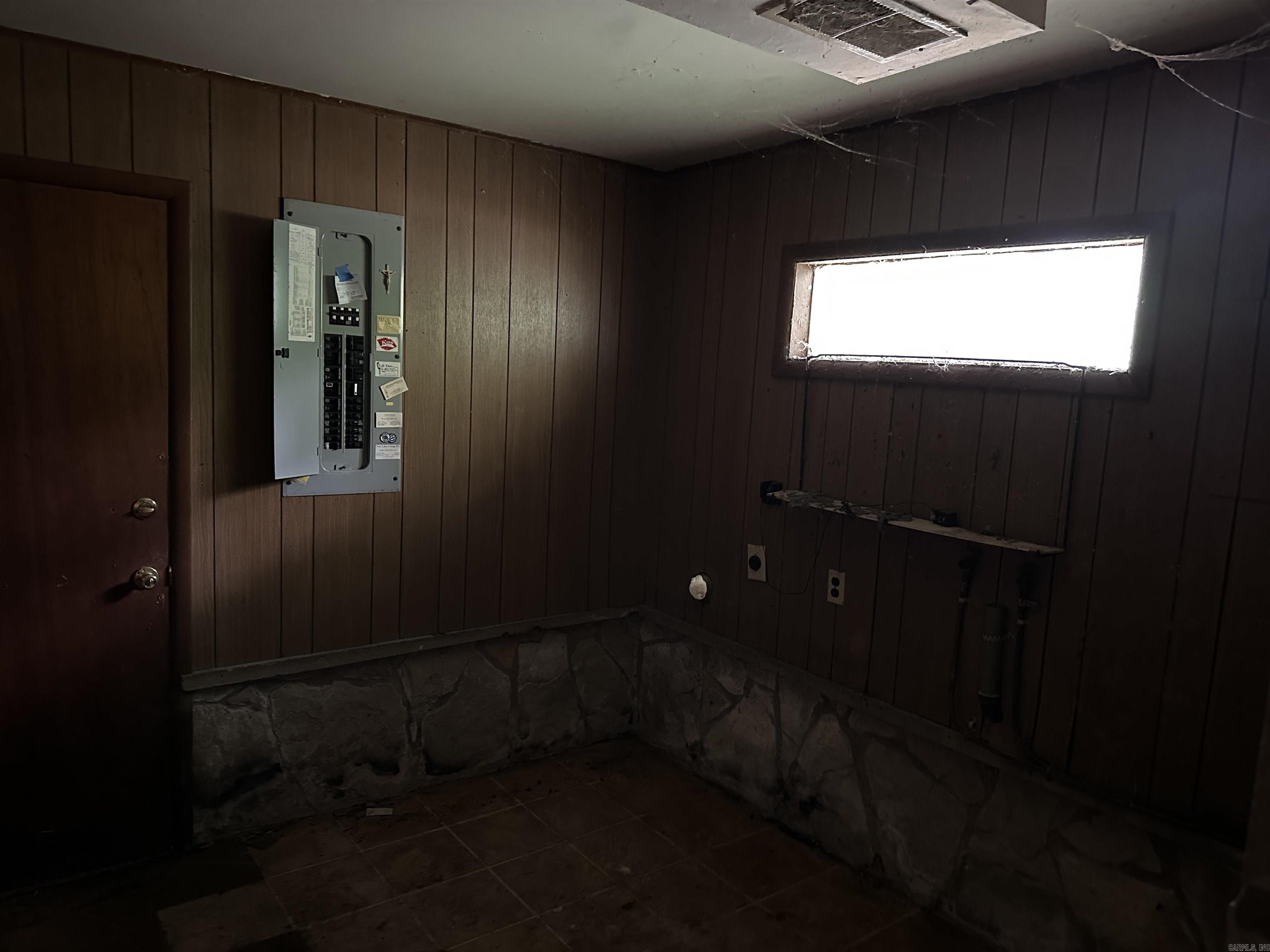 226 North Drive Property Photo 5