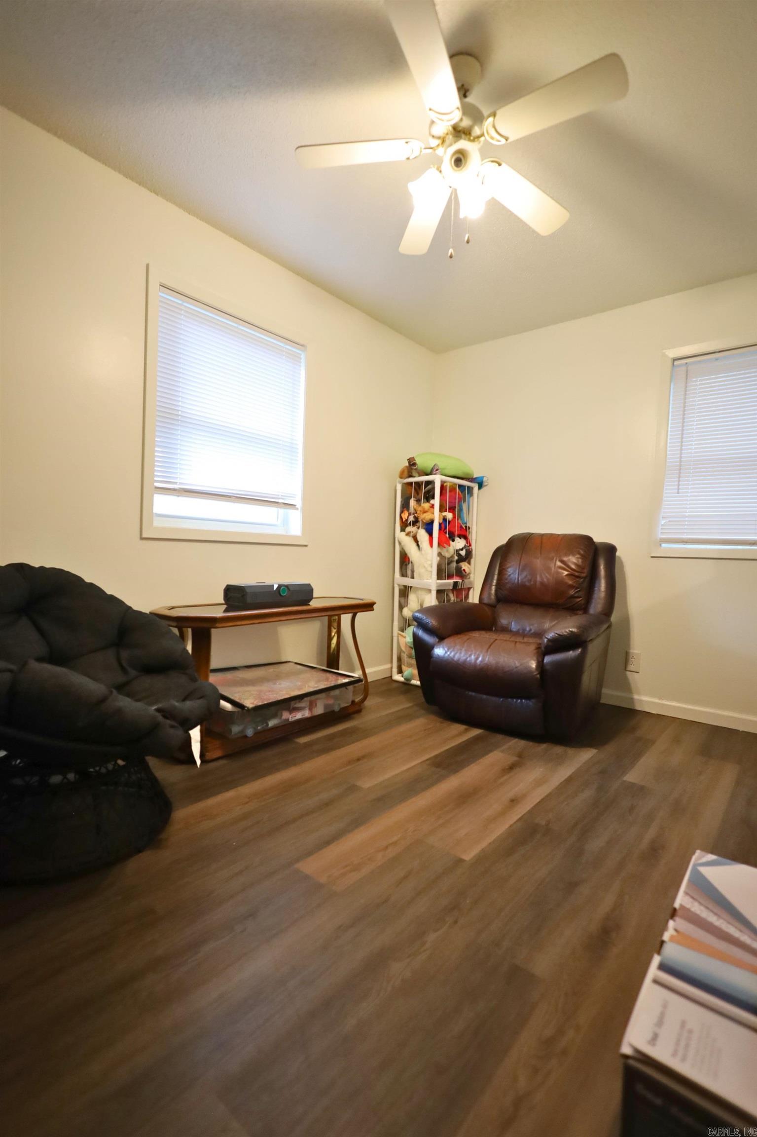 904 Johnson Property Photo 26