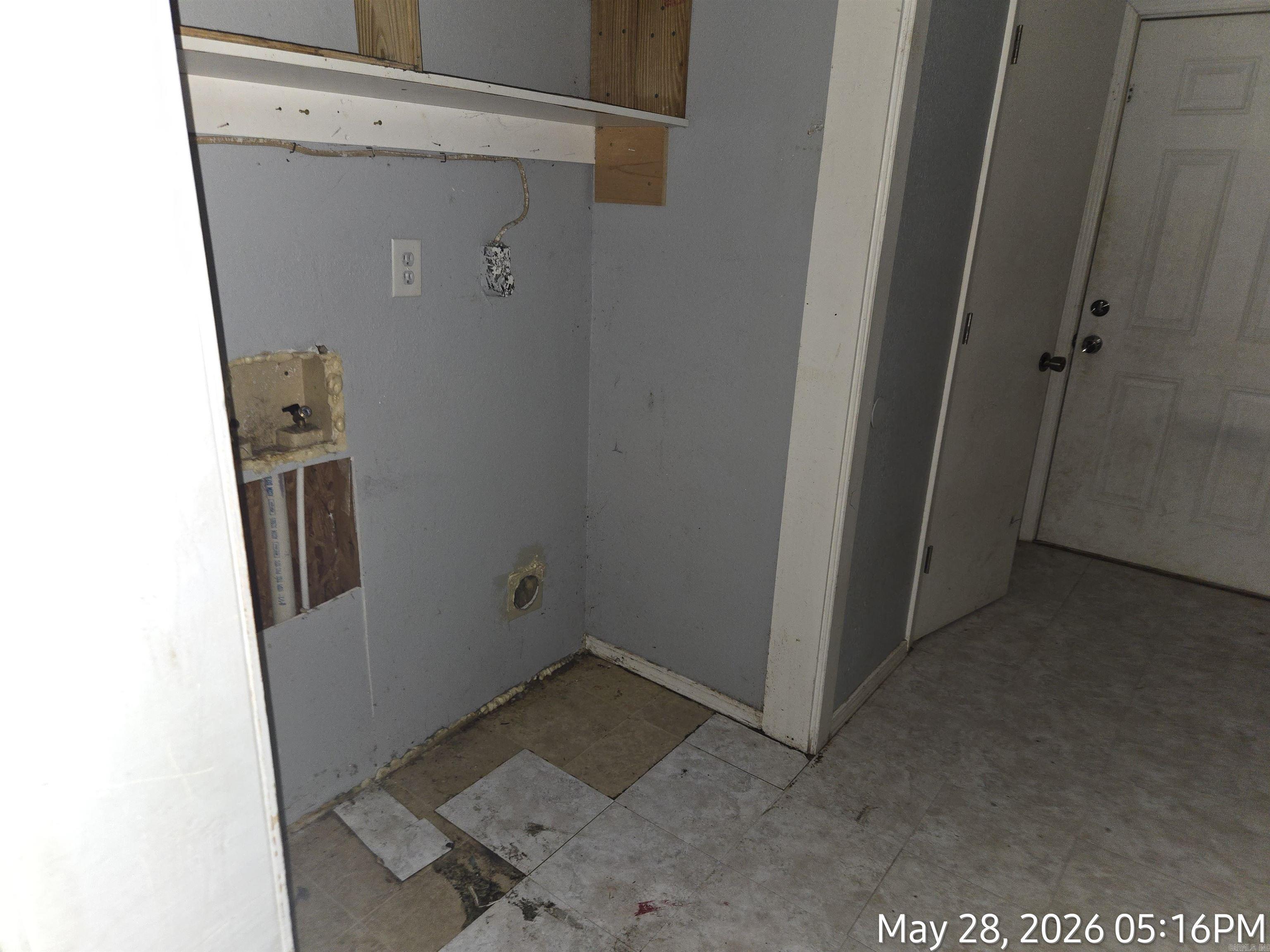 595 Hwy 287 Property Photo 12