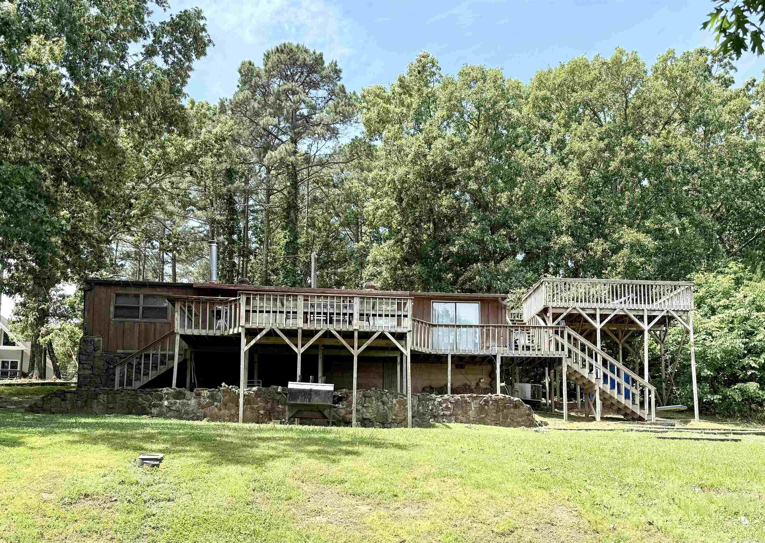 5 Deer Creek Property Photo 4