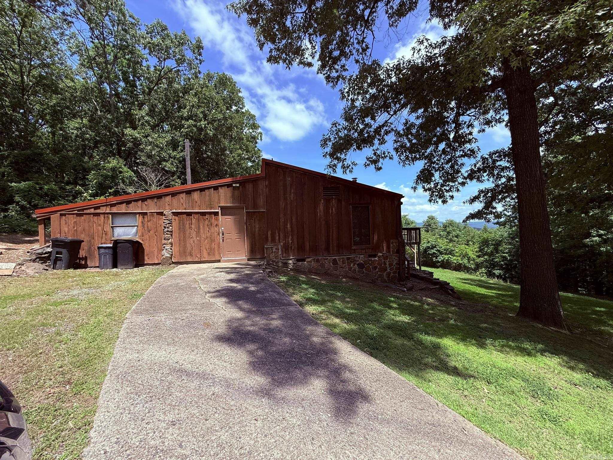 5 Deer Creek Property Photo 6