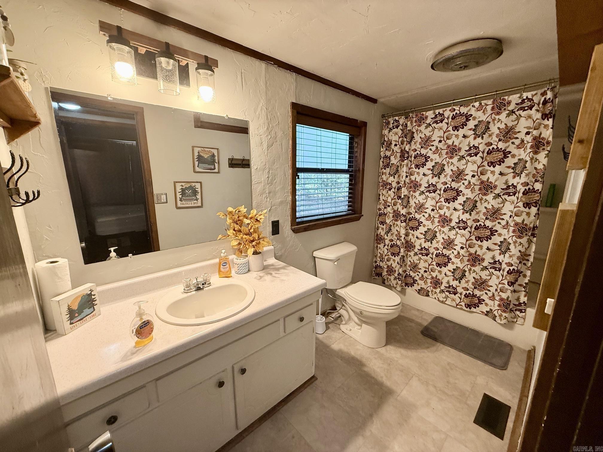 5 Deer Creek Property Photo 17
