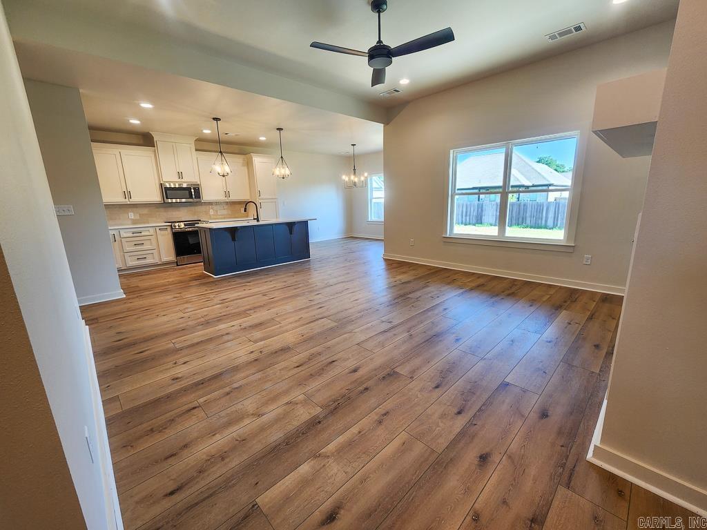 38 Wedgewood Property Photo 4