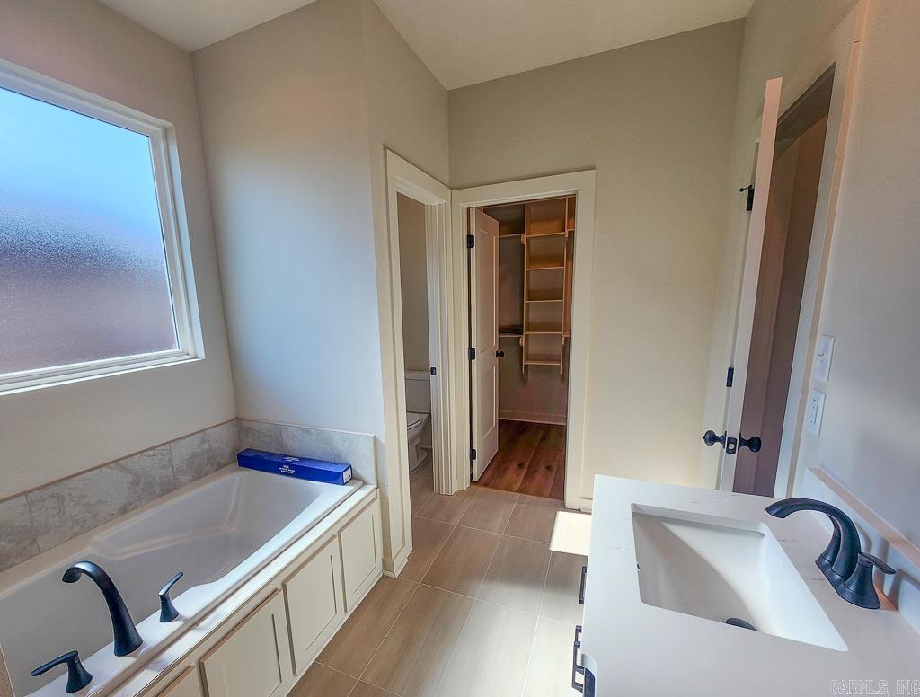 38 Wedgewood Property Photo 12