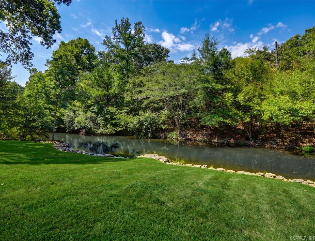 130 Jay Loop Property Photo 5