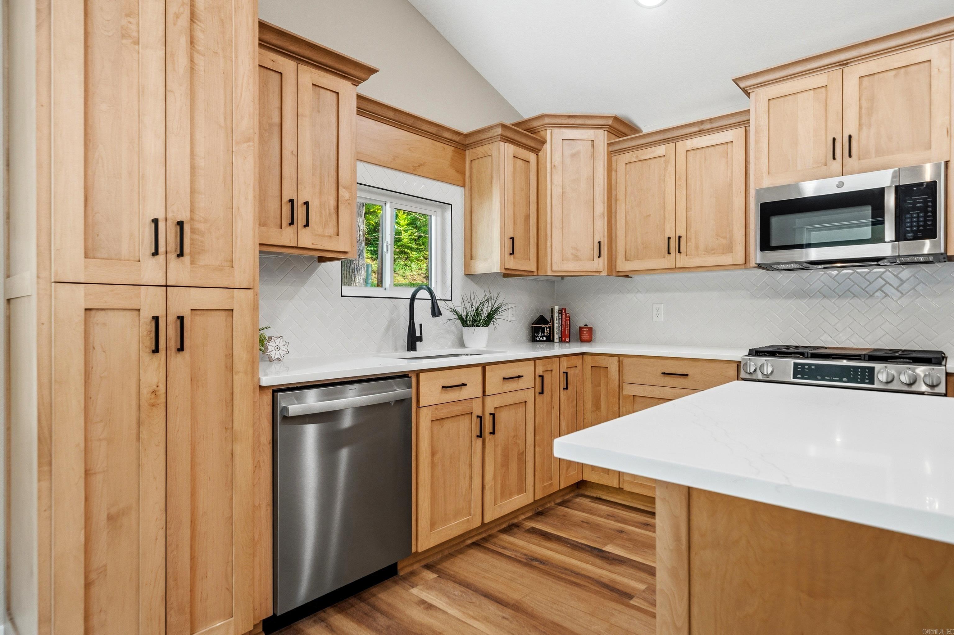 130 Jay Loop Property Photo 17