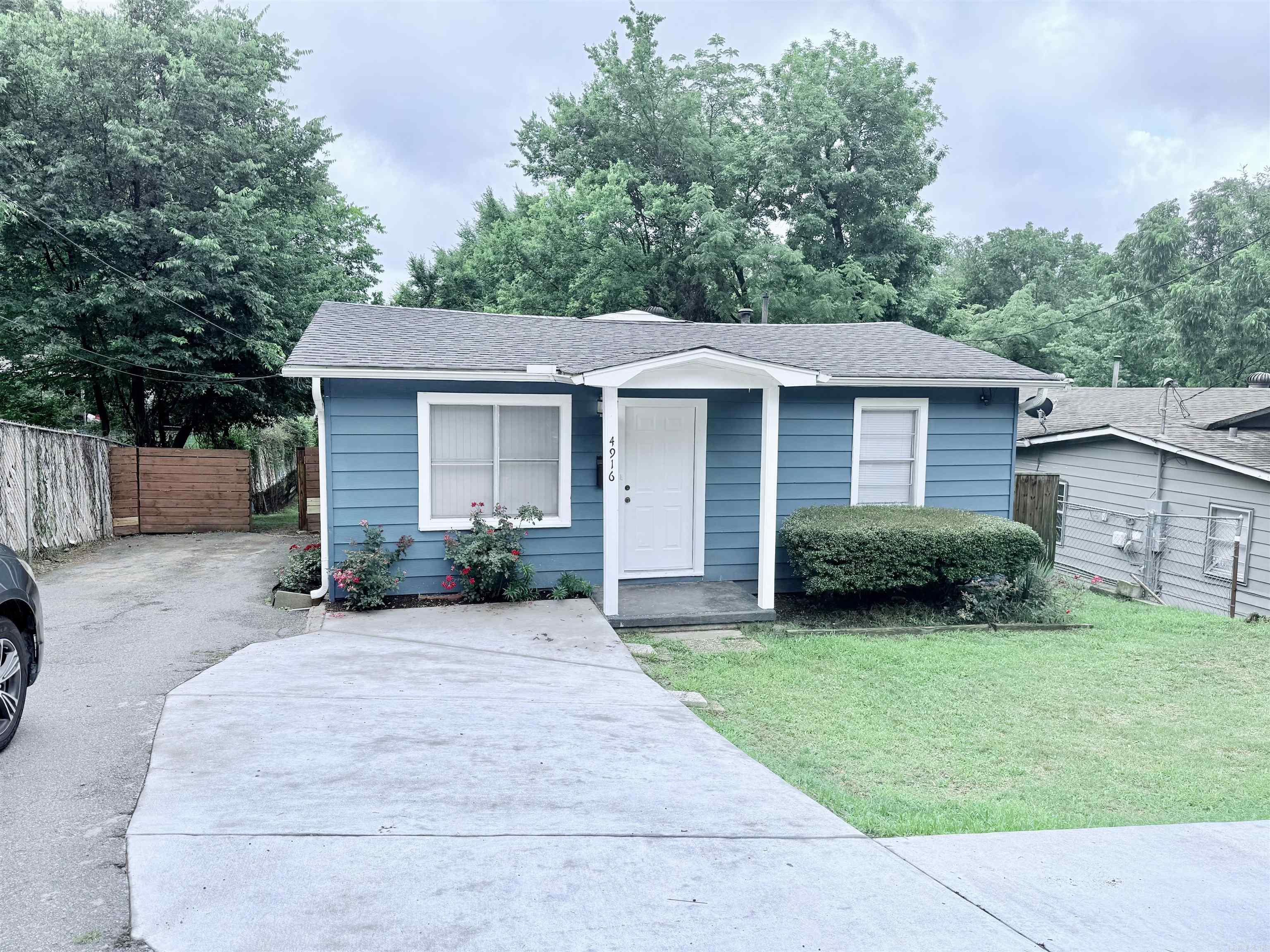 4916 Pike Avenue Property Photo 1