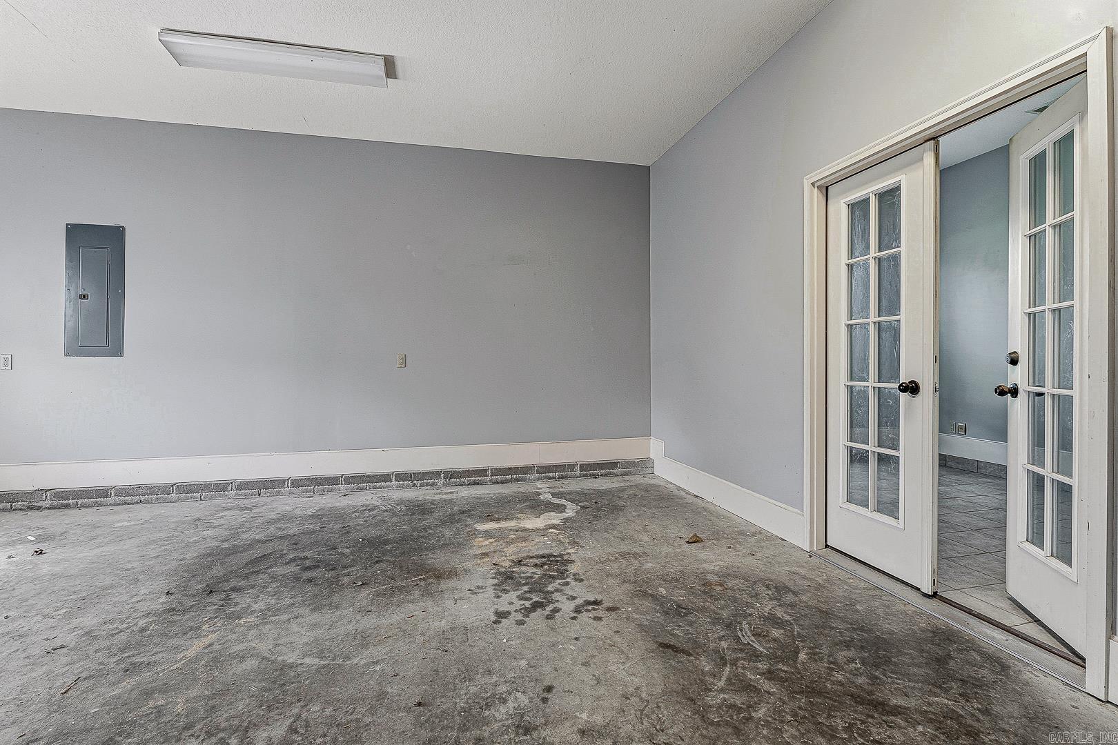 3401 Western Gales Drive Property Photo 11