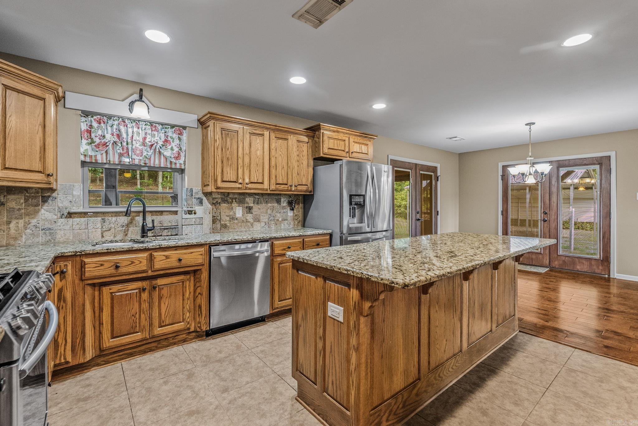 17607 Burlingame Road Property Photo 7