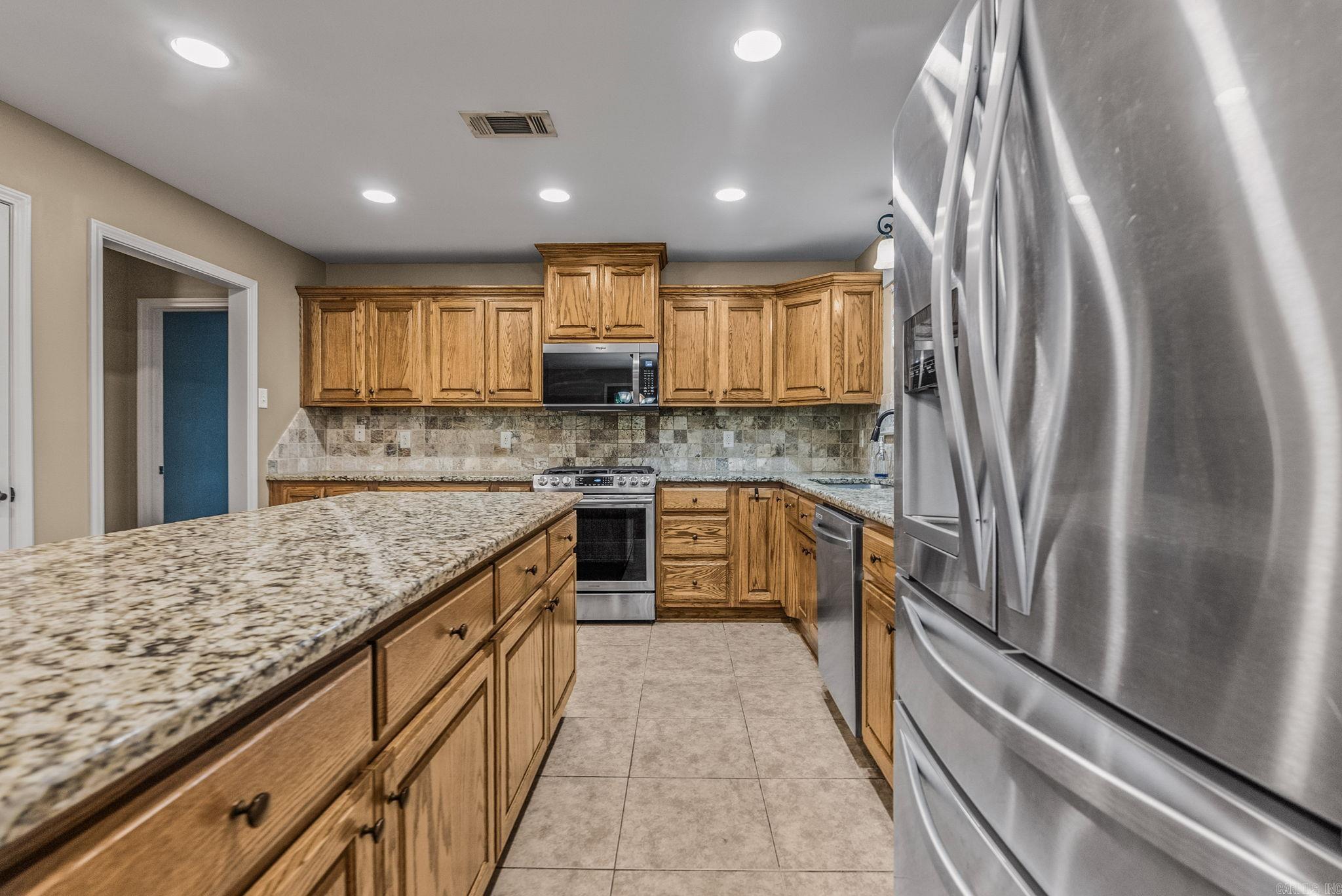 17607 Burlingame Road Property Photo 9