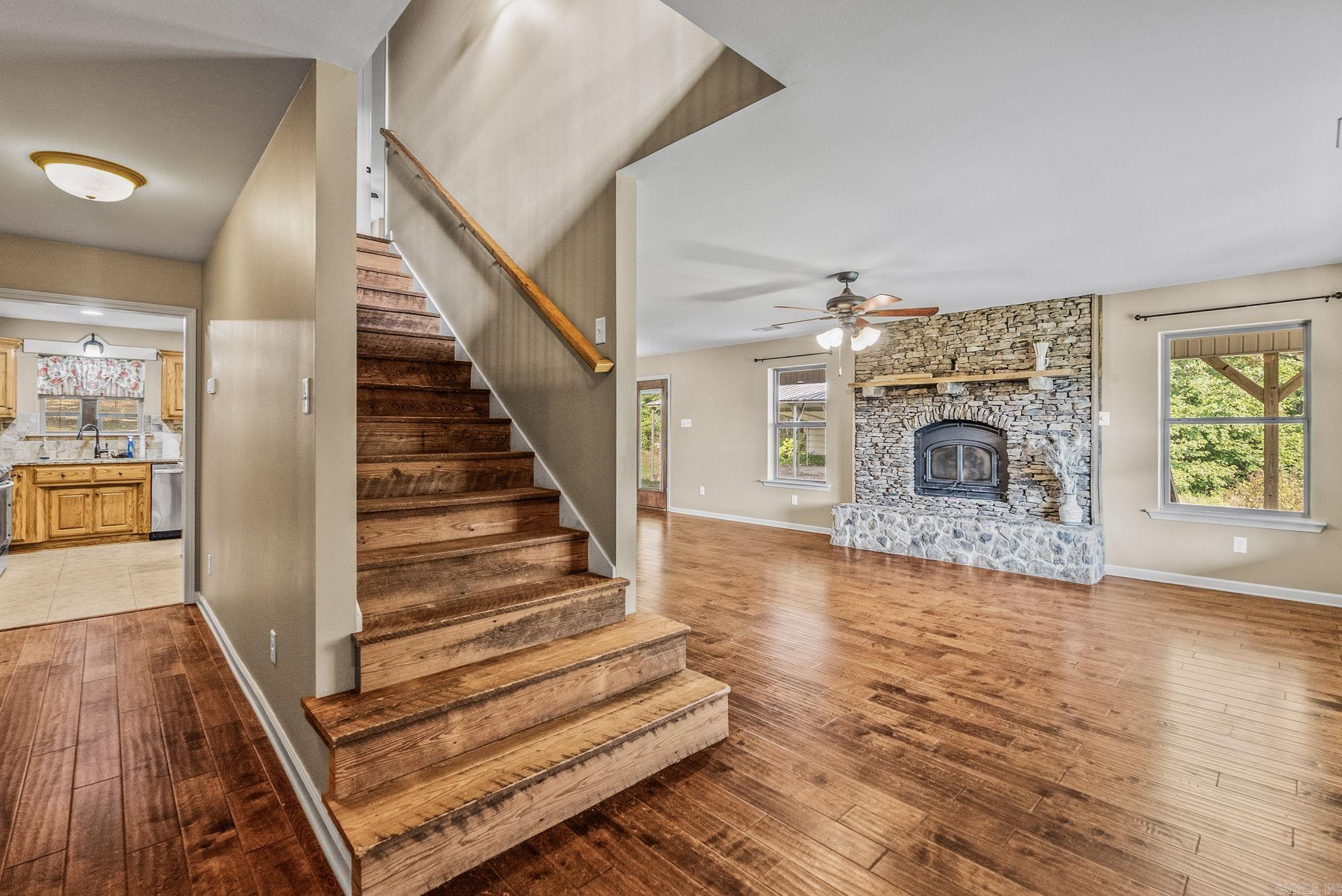 17607 Burlingame Road Property Photo 10