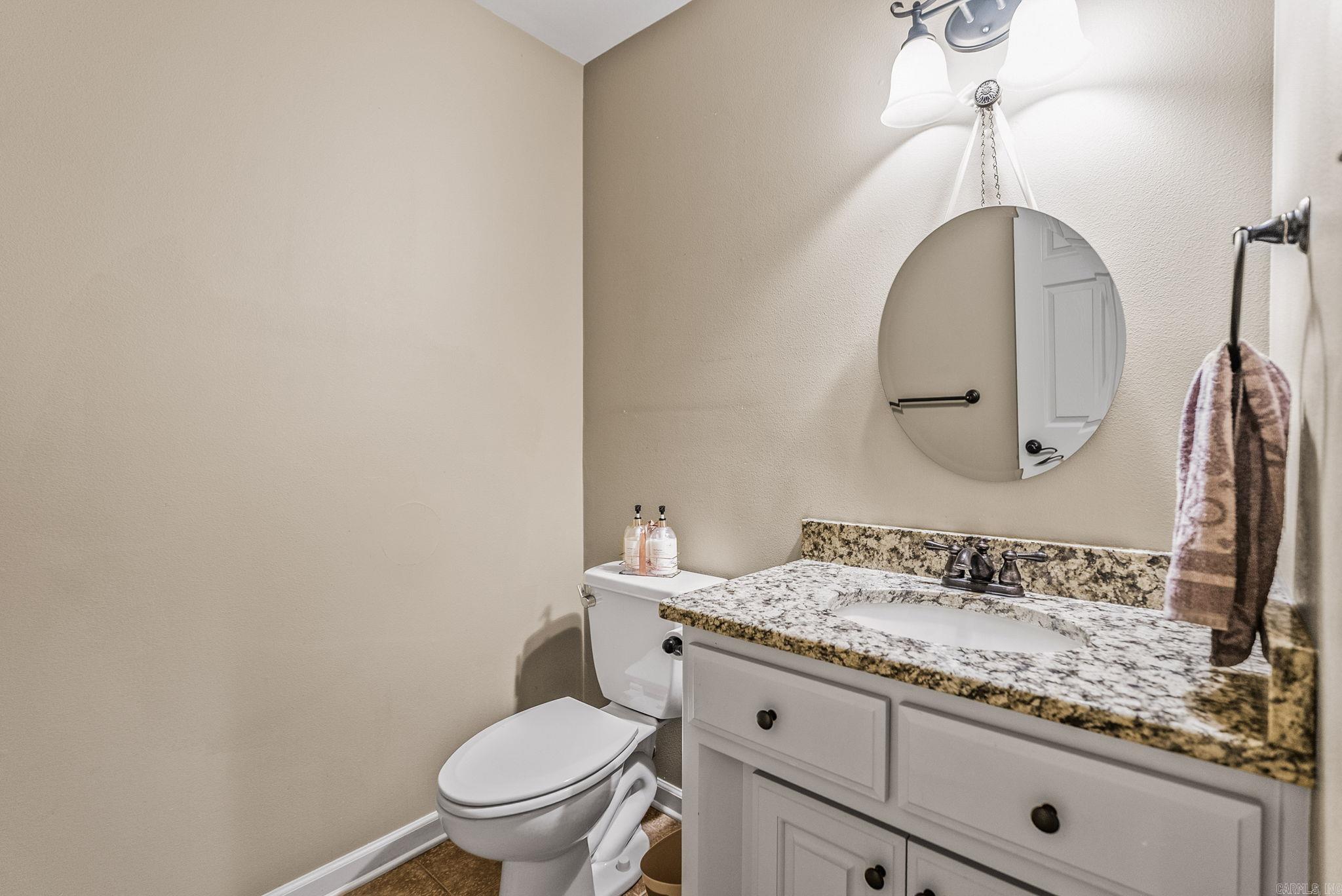17607 Burlingame Road Property Photo 11