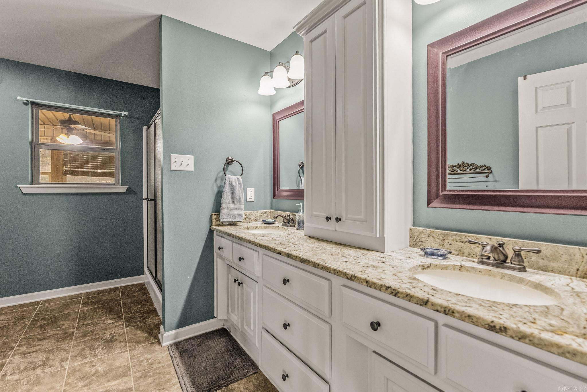17607 Burlingame Road Property Photo 17