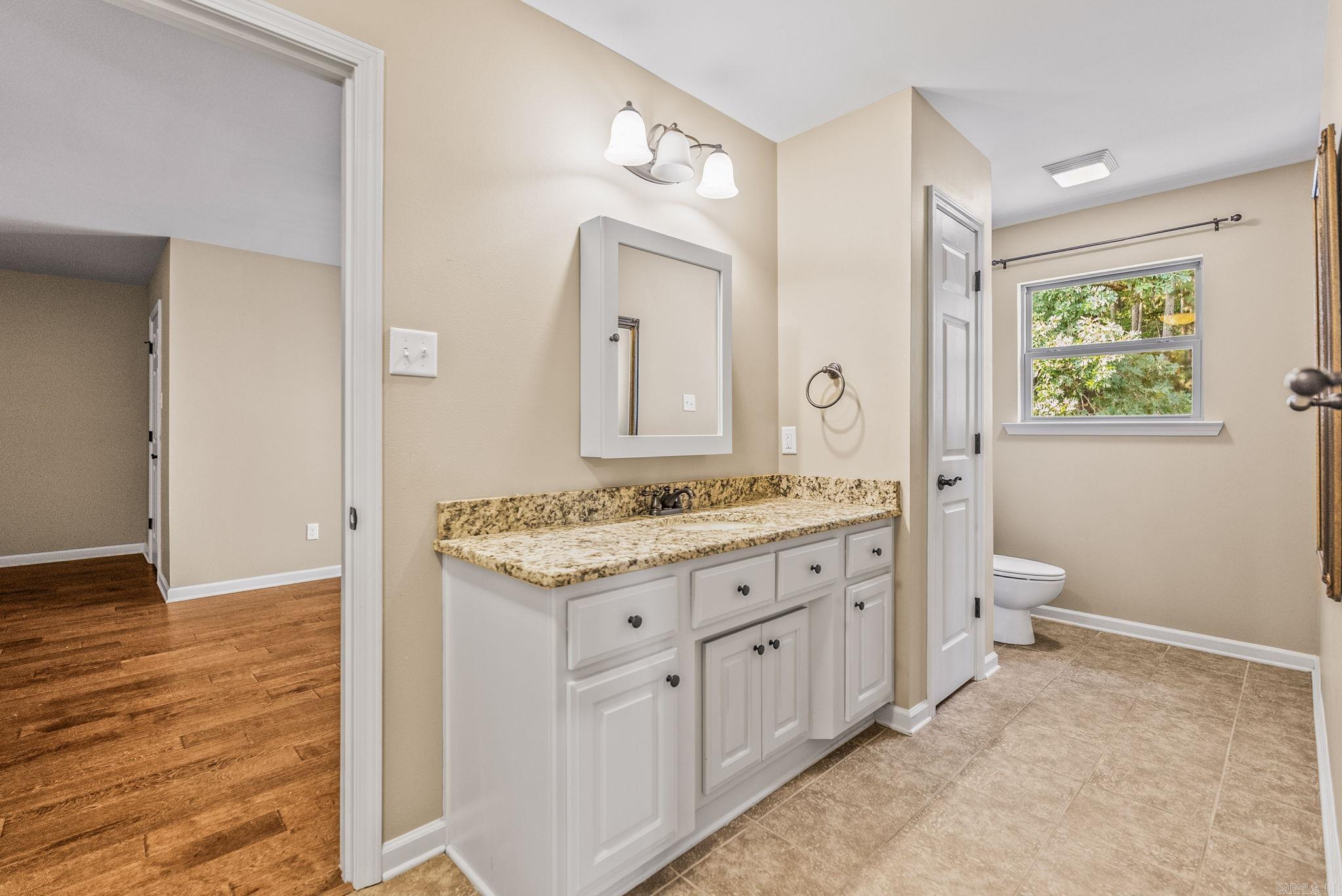 17607 Burlingame Road Property Photo 33