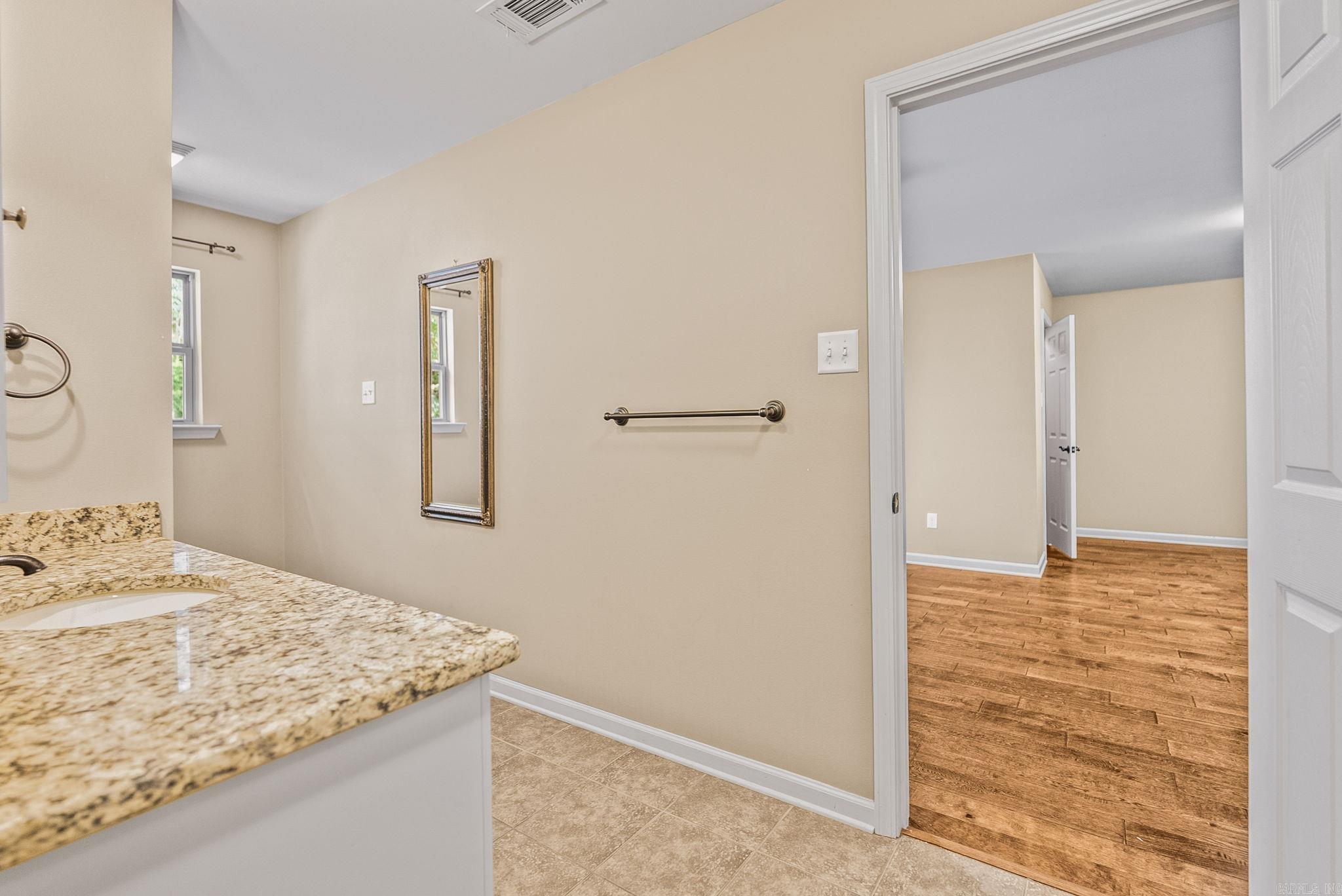 17607 Burlingame Road Property Photo 34