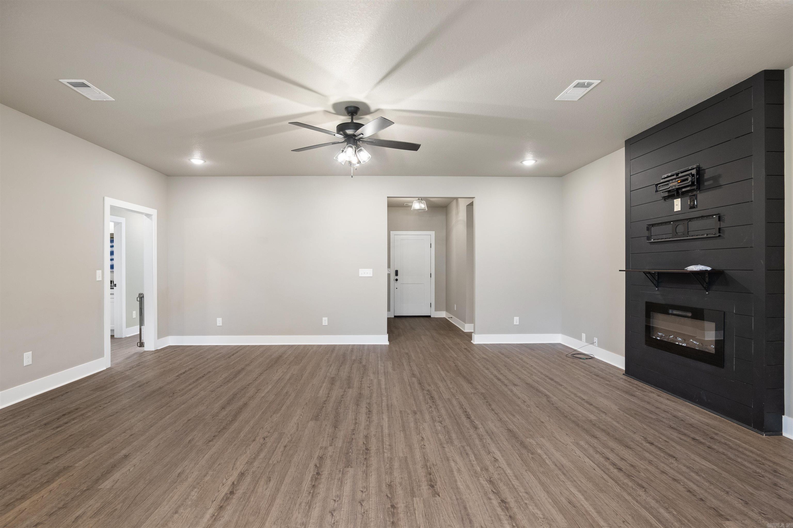 108 Delle Ln Property Photo 9