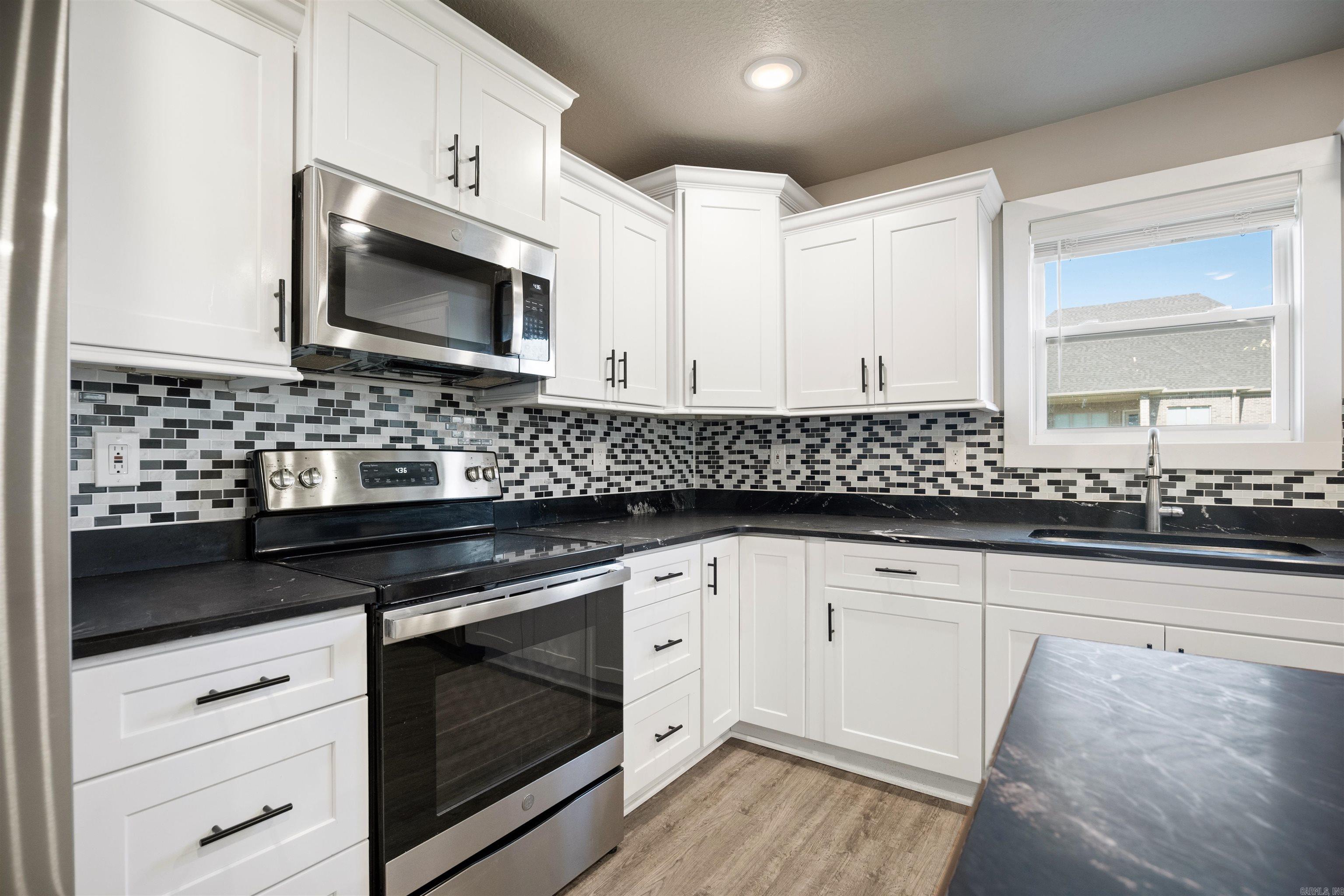 108 Delle Ln Property Photo 17