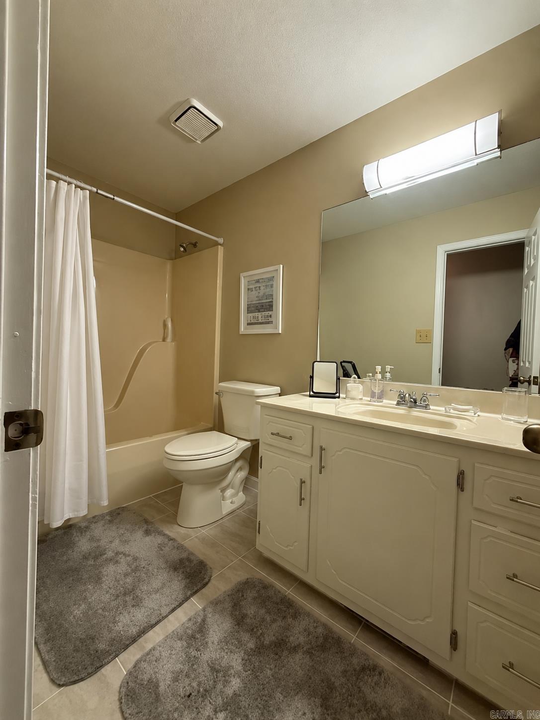 110 Chippewa Property Photo 14