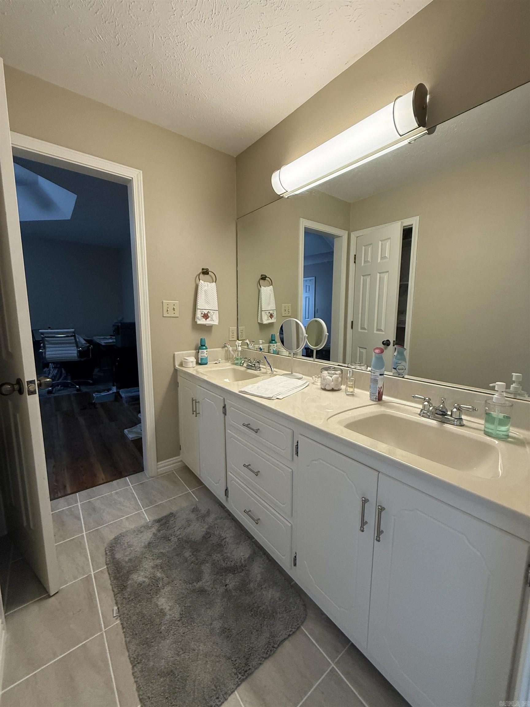 110 Chippewa Property Photo 28