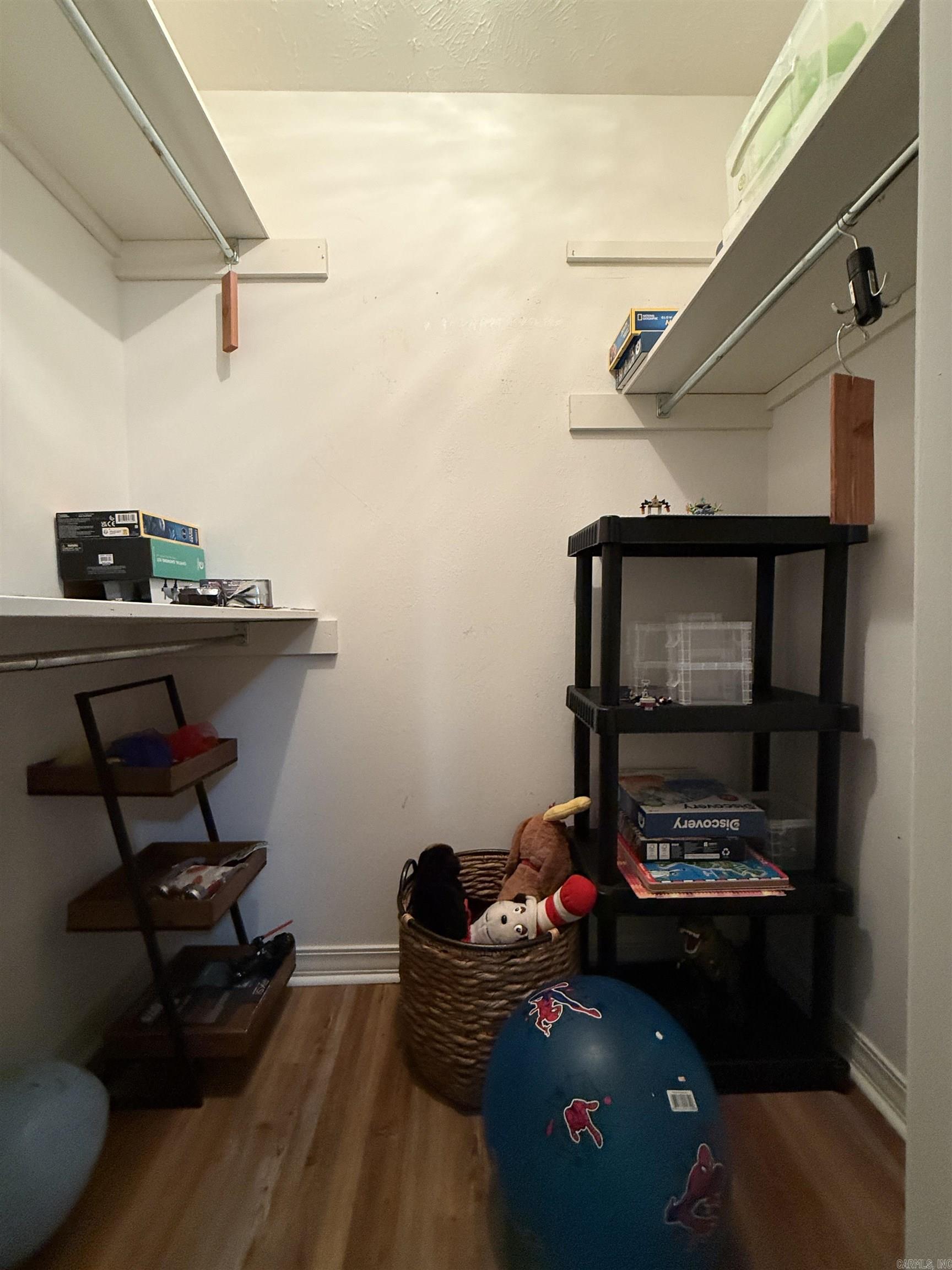110 Chippewa Property Photo 35
