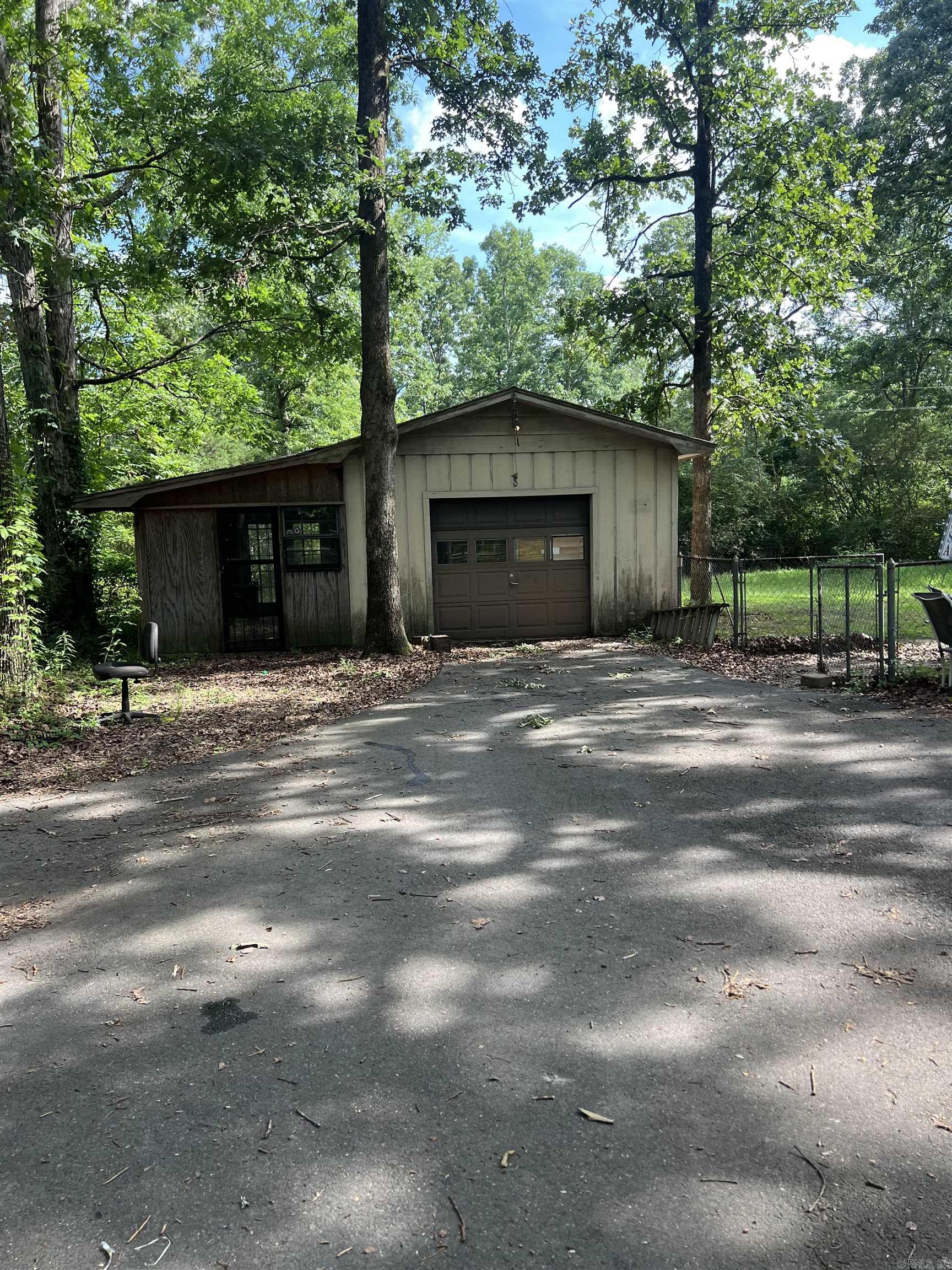 235 Oaklawn Circle Property Photo 3