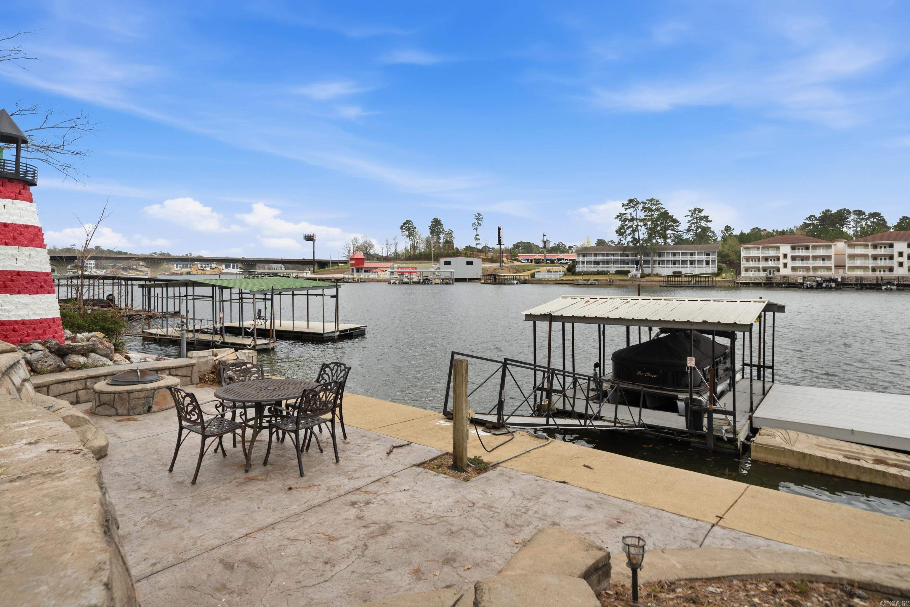 314 Paradise Point Property Photo 43