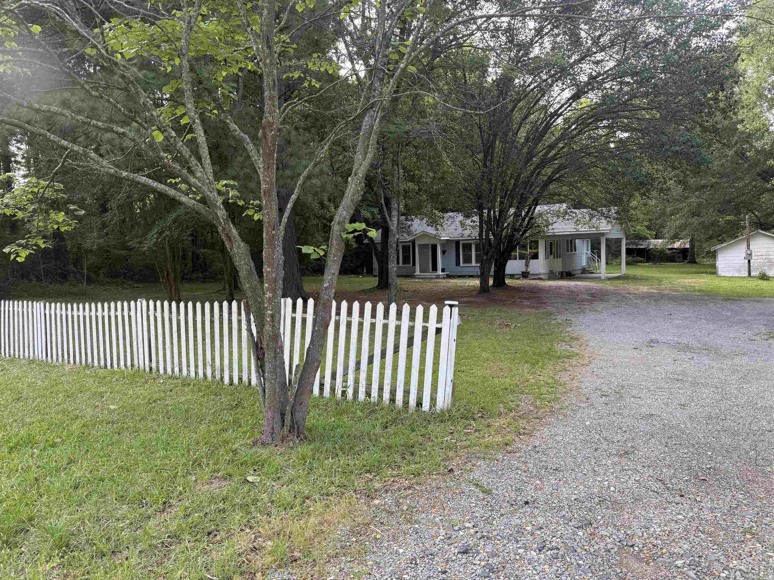 8535 Sulphur Springs Property Photo 2