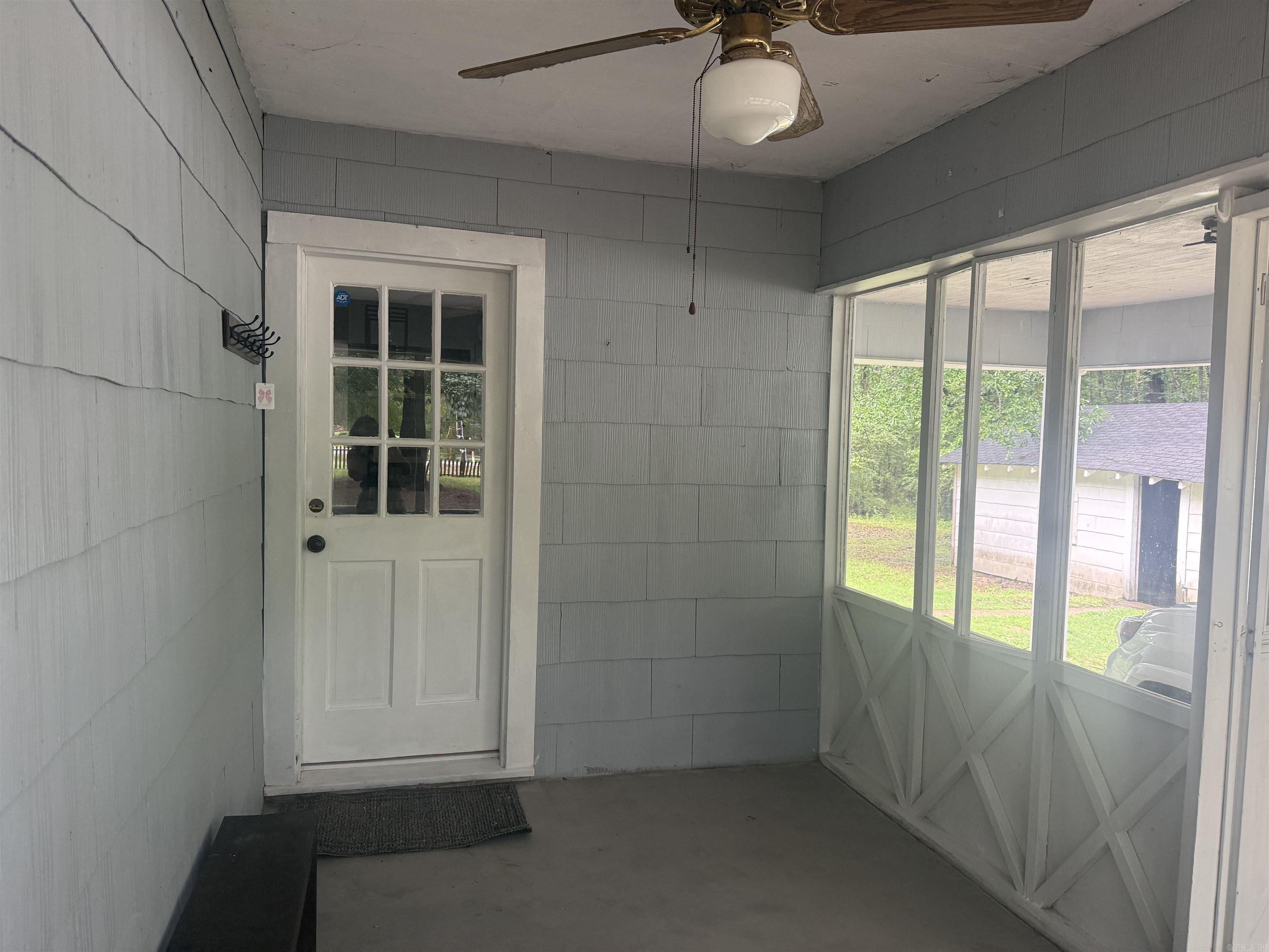 8535 Sulphur Springs Property Photo 8