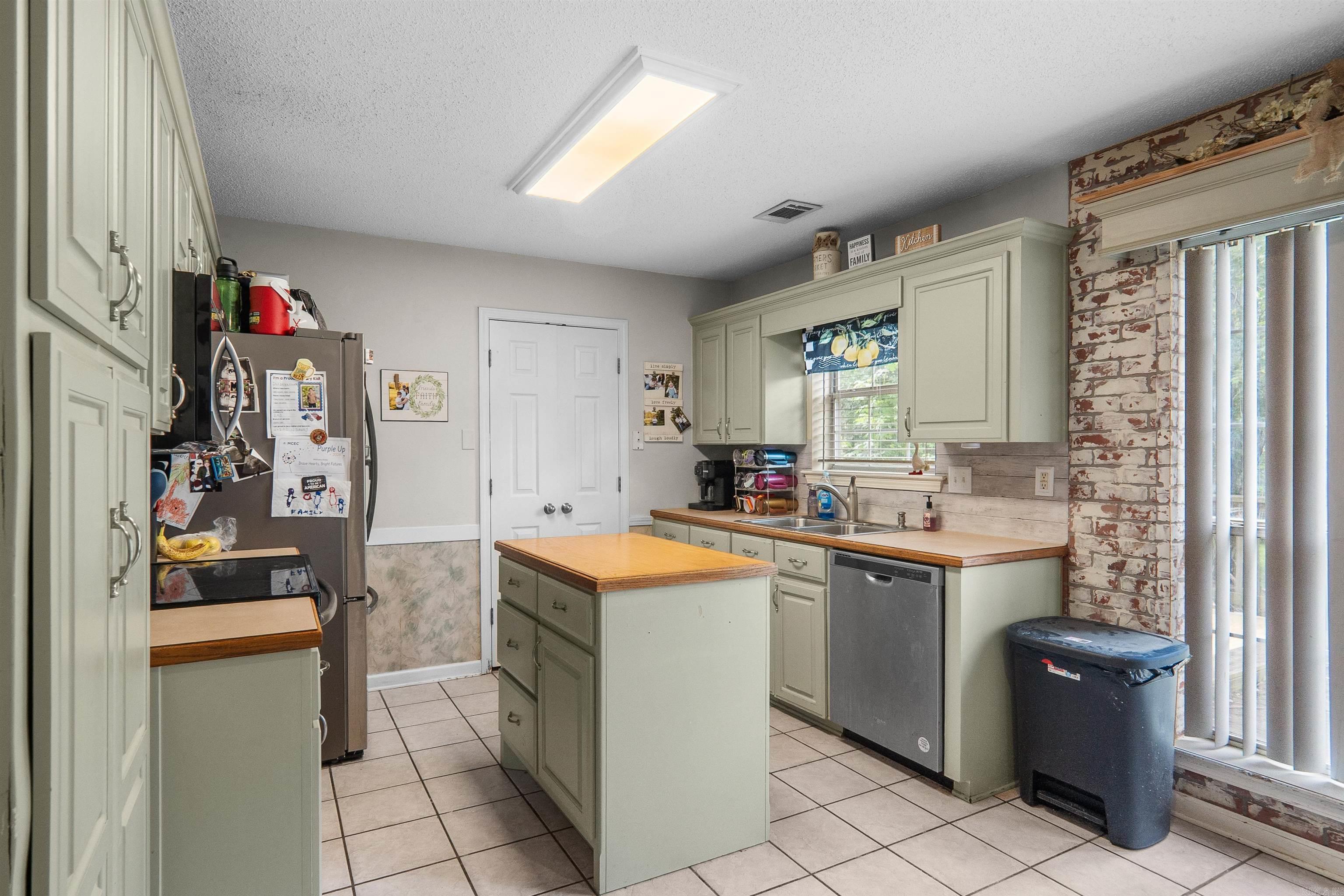 20 Violet Cove Property Photo 15