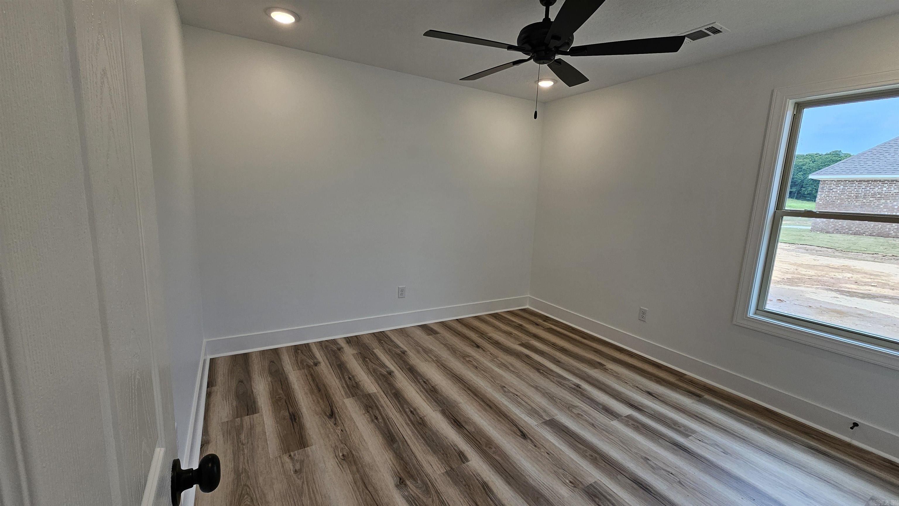 2304 S 19th Street Property Photo 19