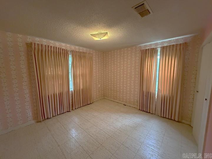 3914 King Richard Road Property Photo 9