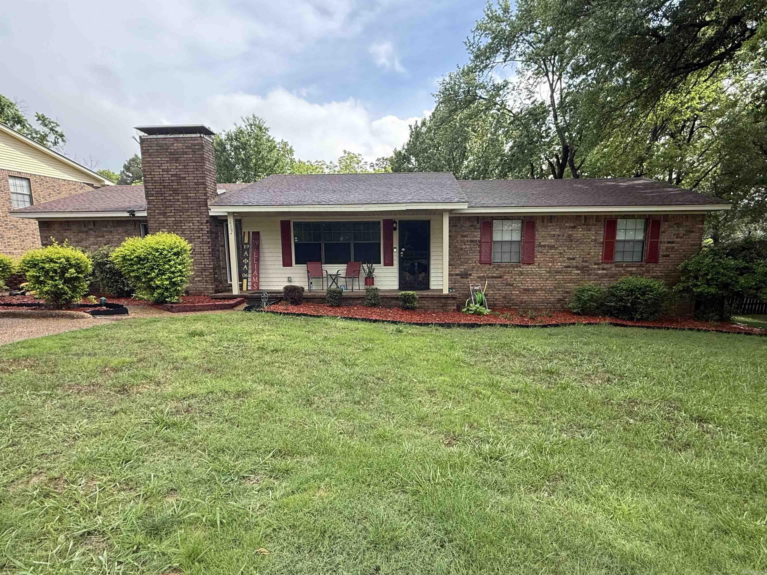 494 Calvert Road Property Photo 1