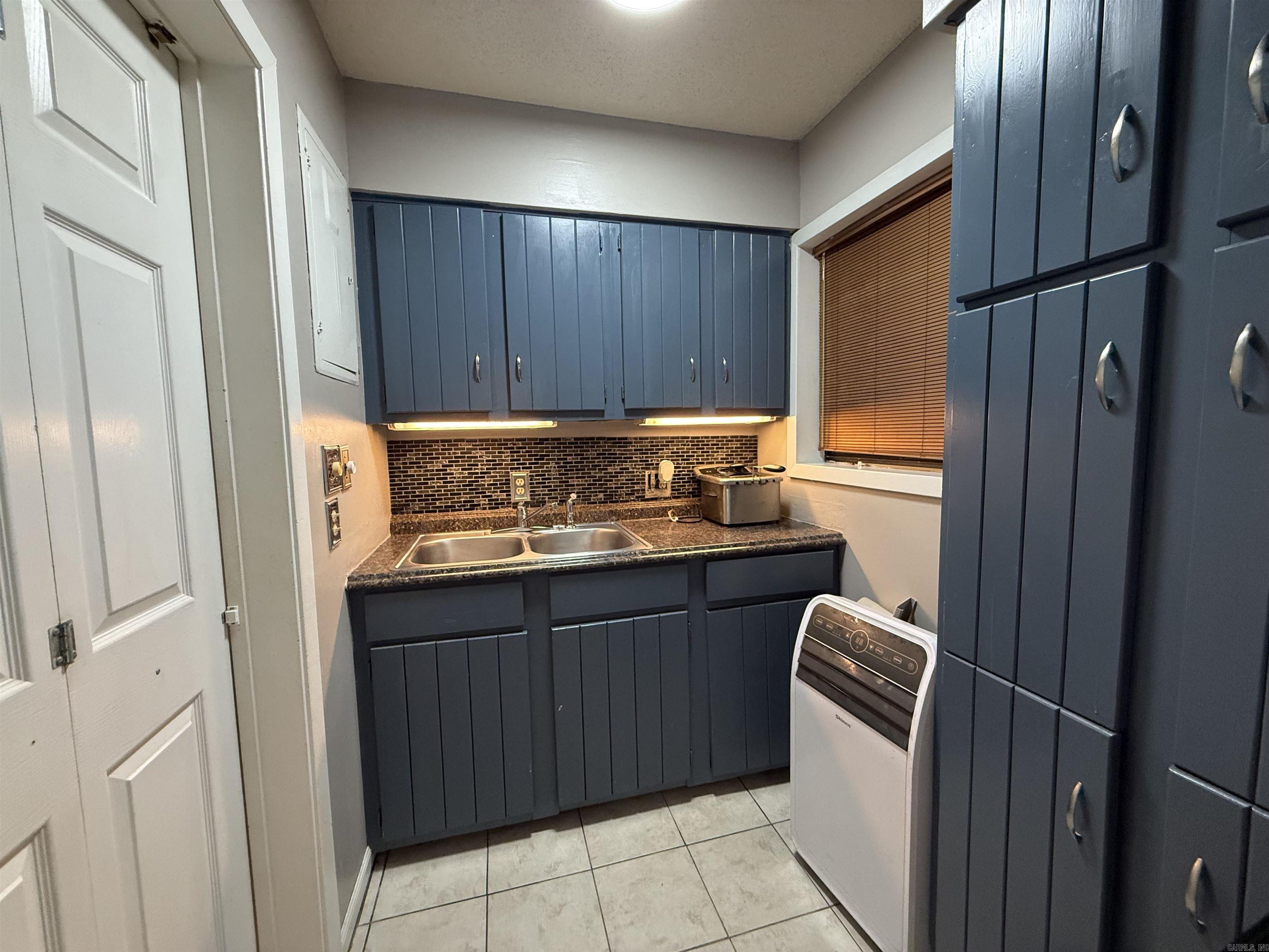 494 Calvert Road Property Photo 7