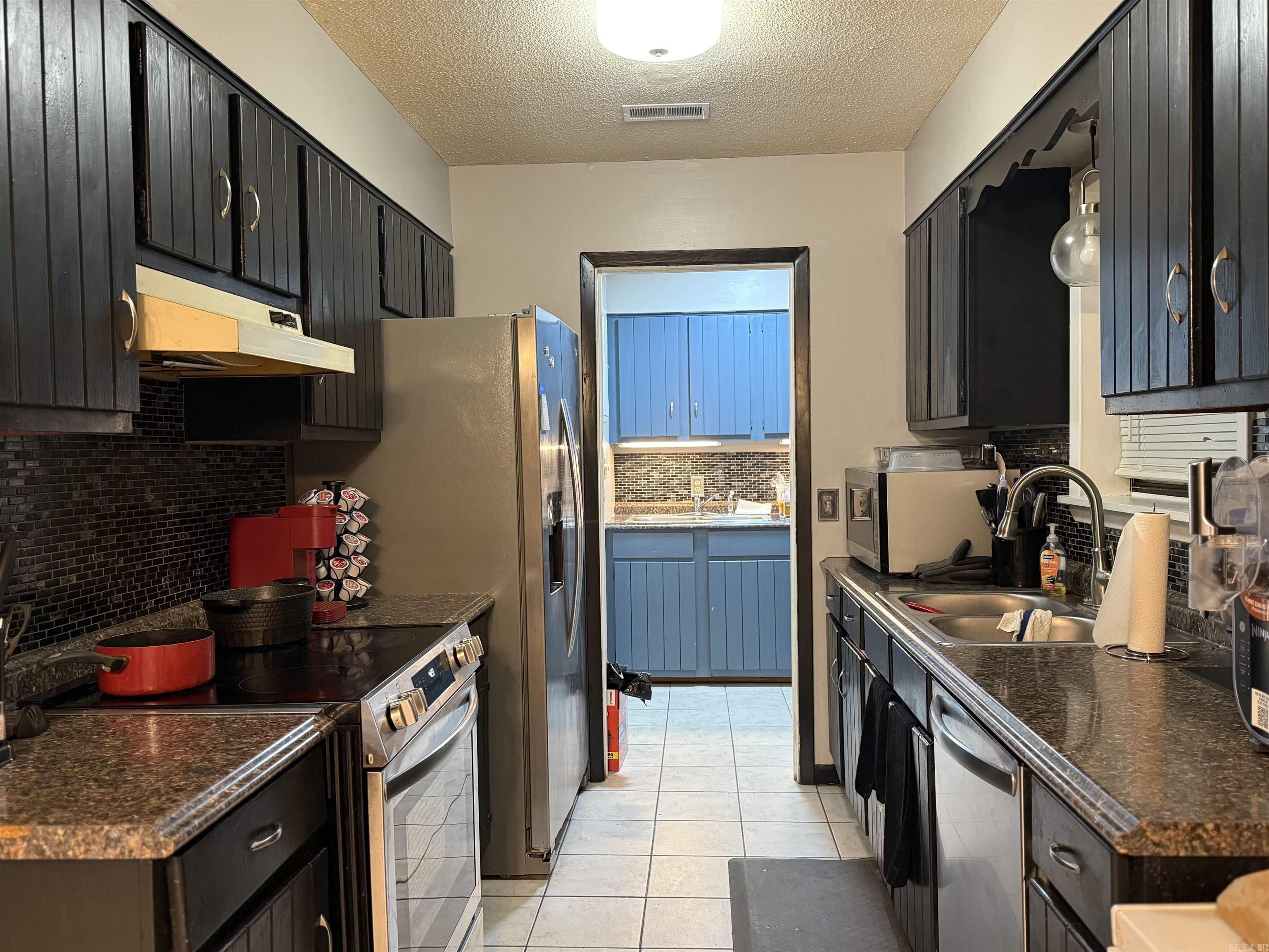 494 Calvert Road Property Photo 8