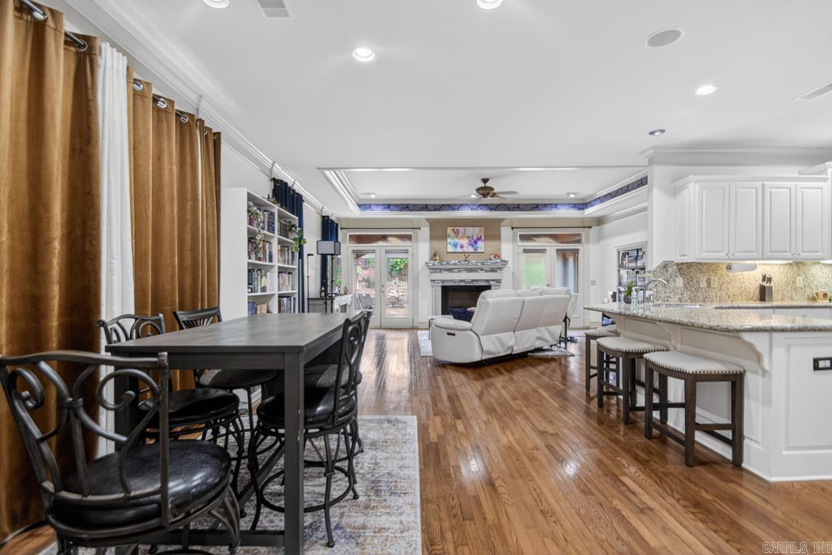 35 Courtside Place Property Photo 6