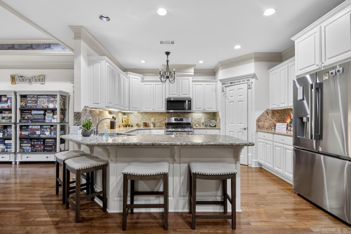 35 Courtside Place Property Photo 8