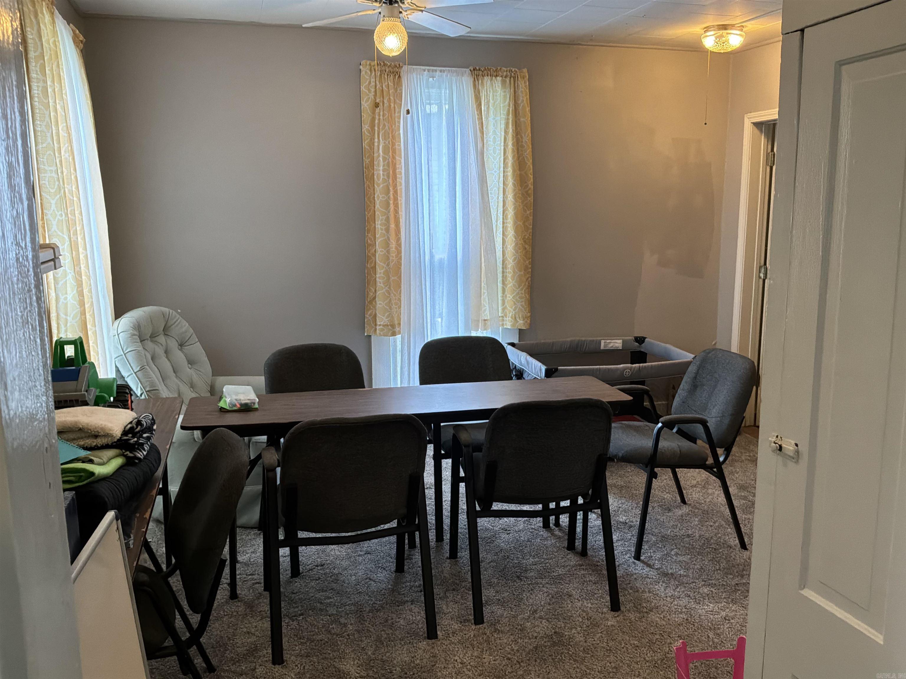 111 S Broadway Street Property Photo 19