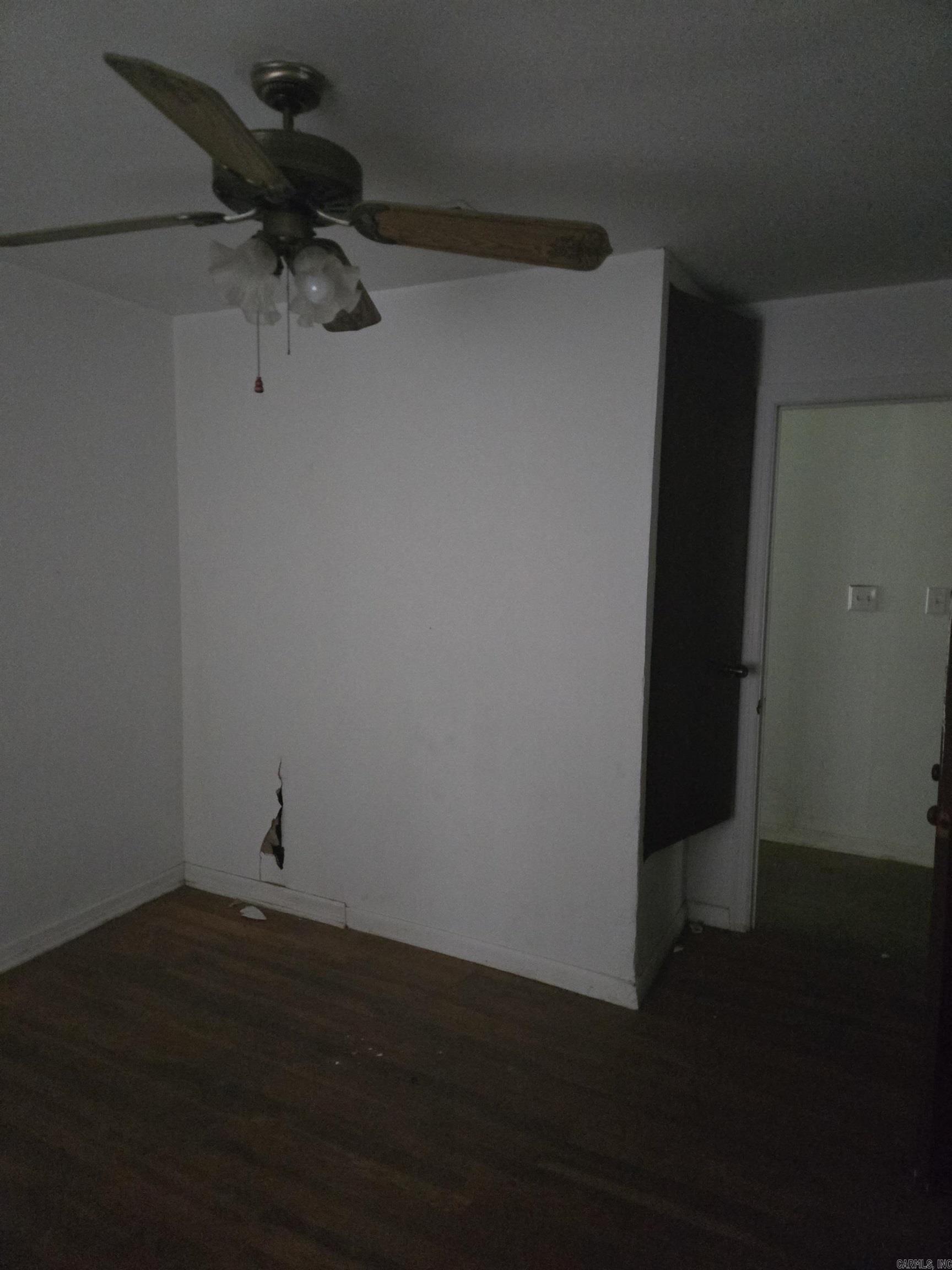 1019 E 6th Avenue Property Photo 9