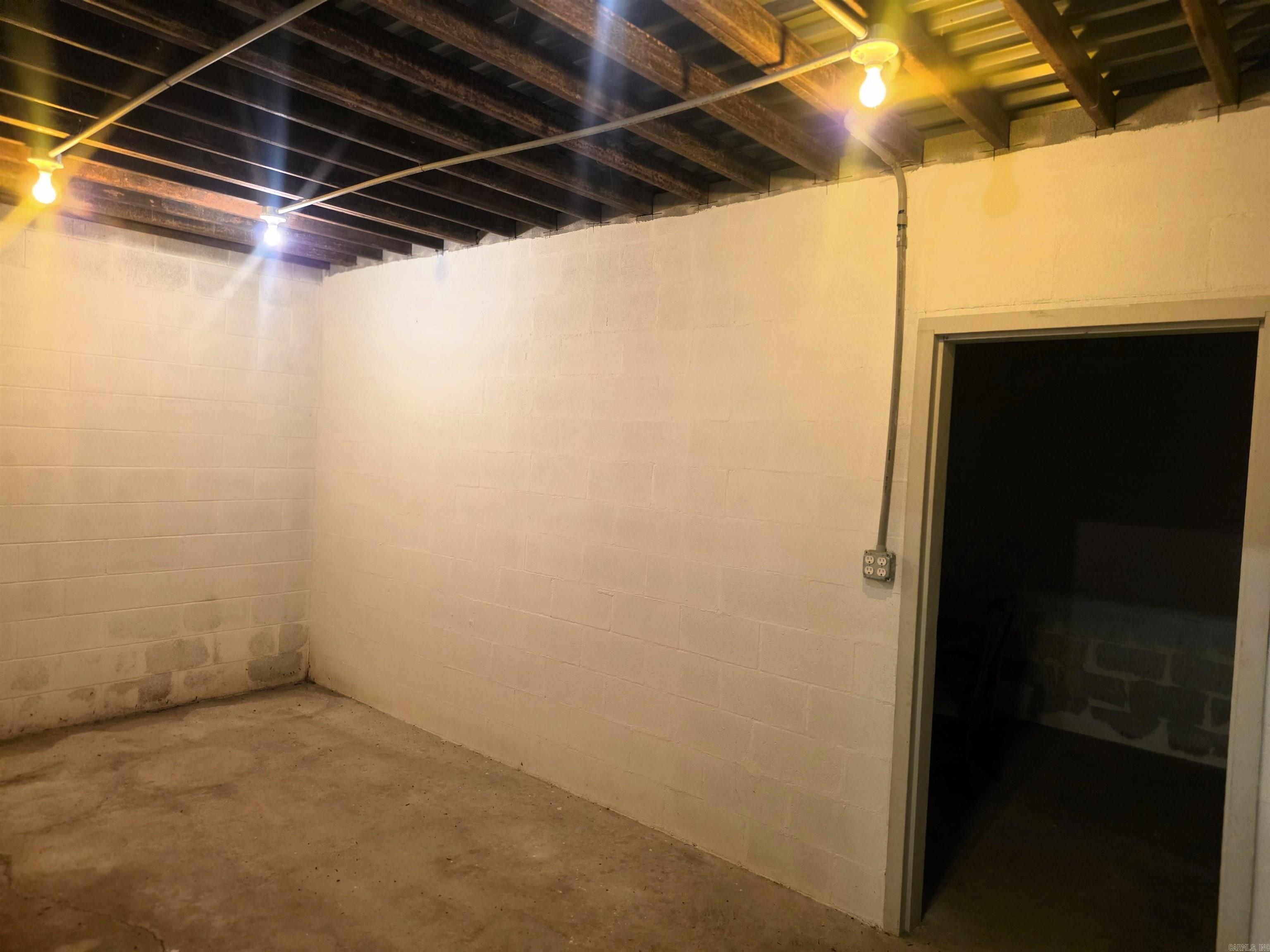 137 Goldsmith Lane Property Photo 16